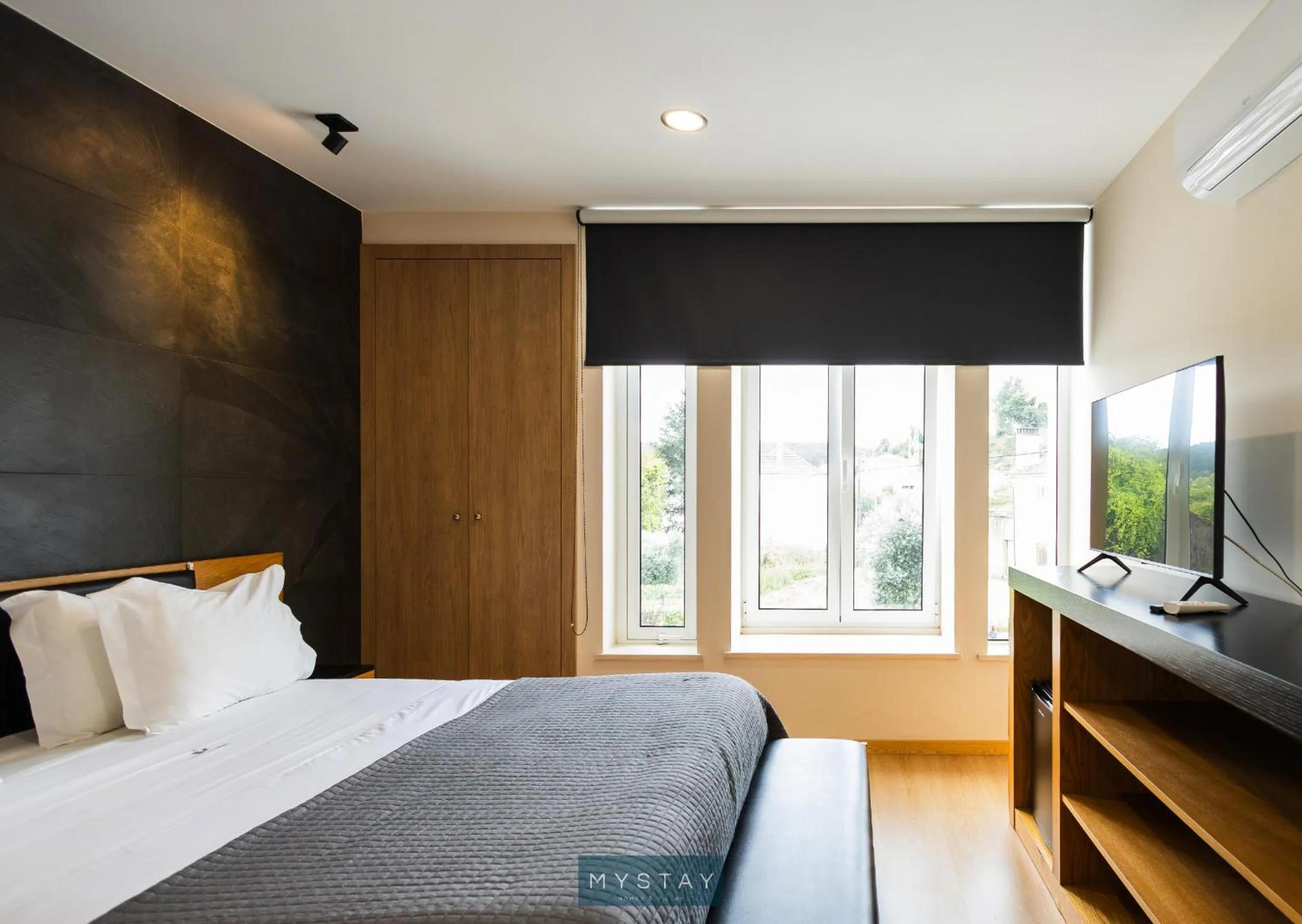 Bed in Hotel Lena Village