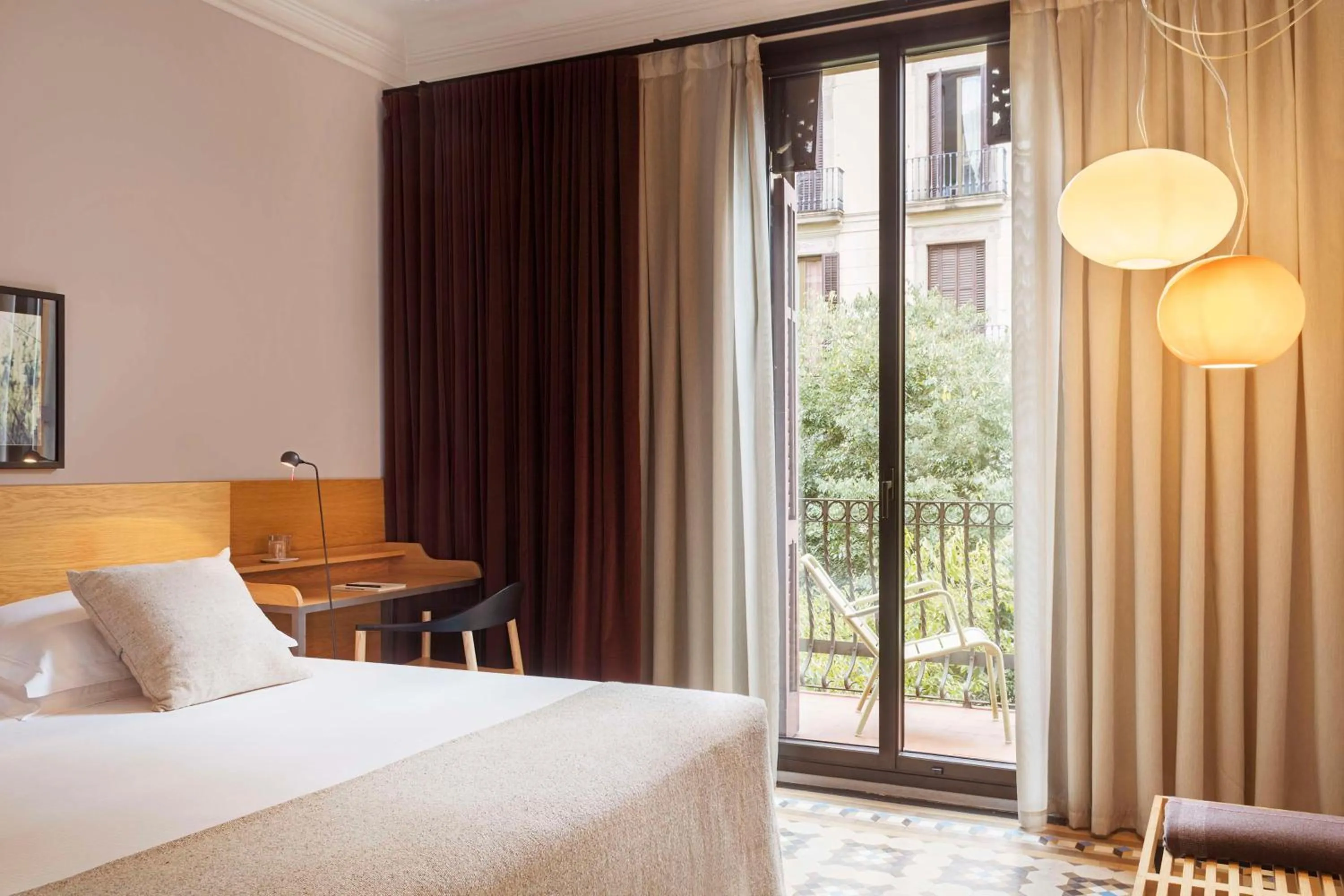 Bed in Alexandra Barcelona Hotel, Curio Collection by Hilton
