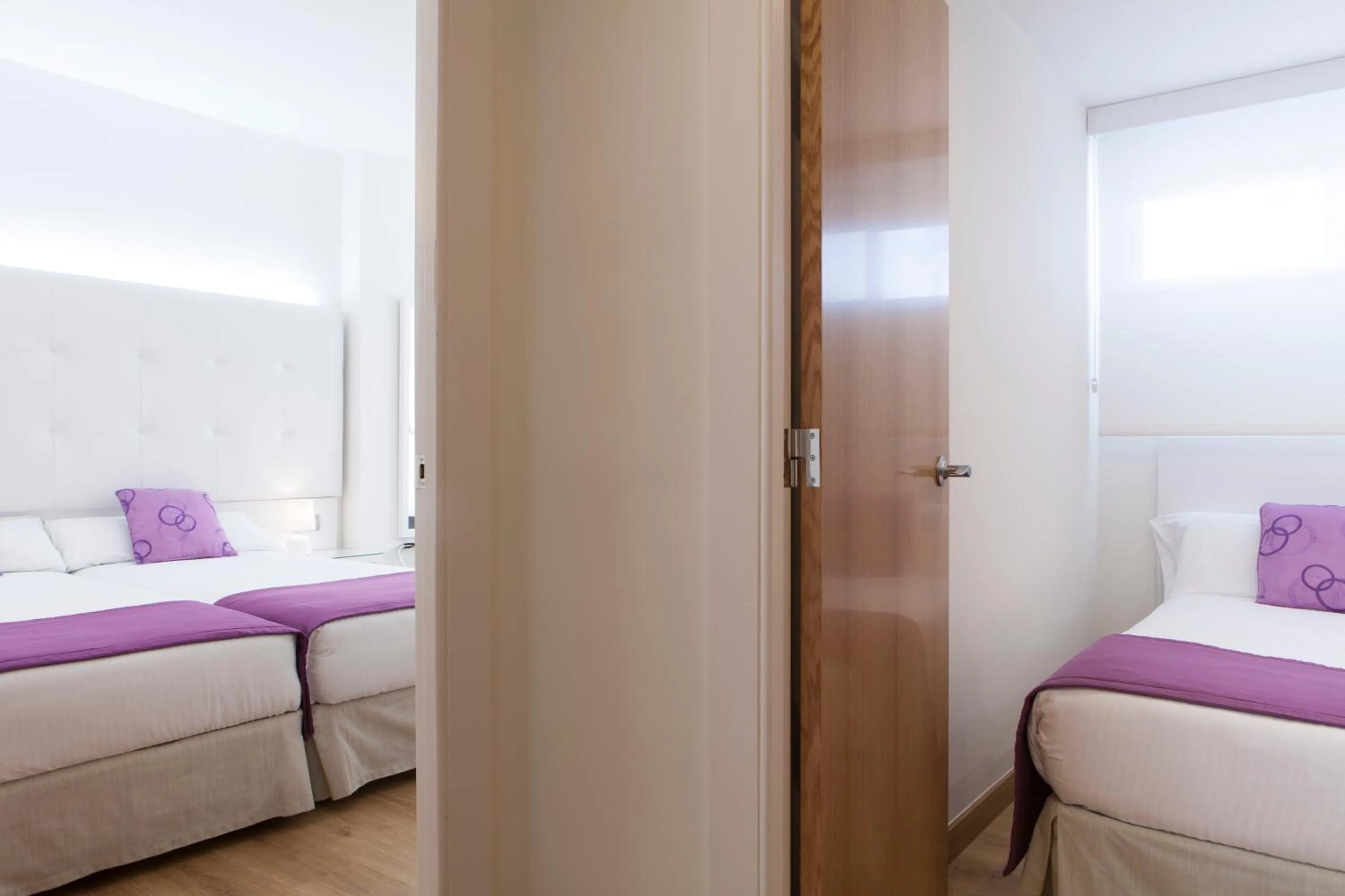 Bedroom, Bed in Hotel Albahia Alicante