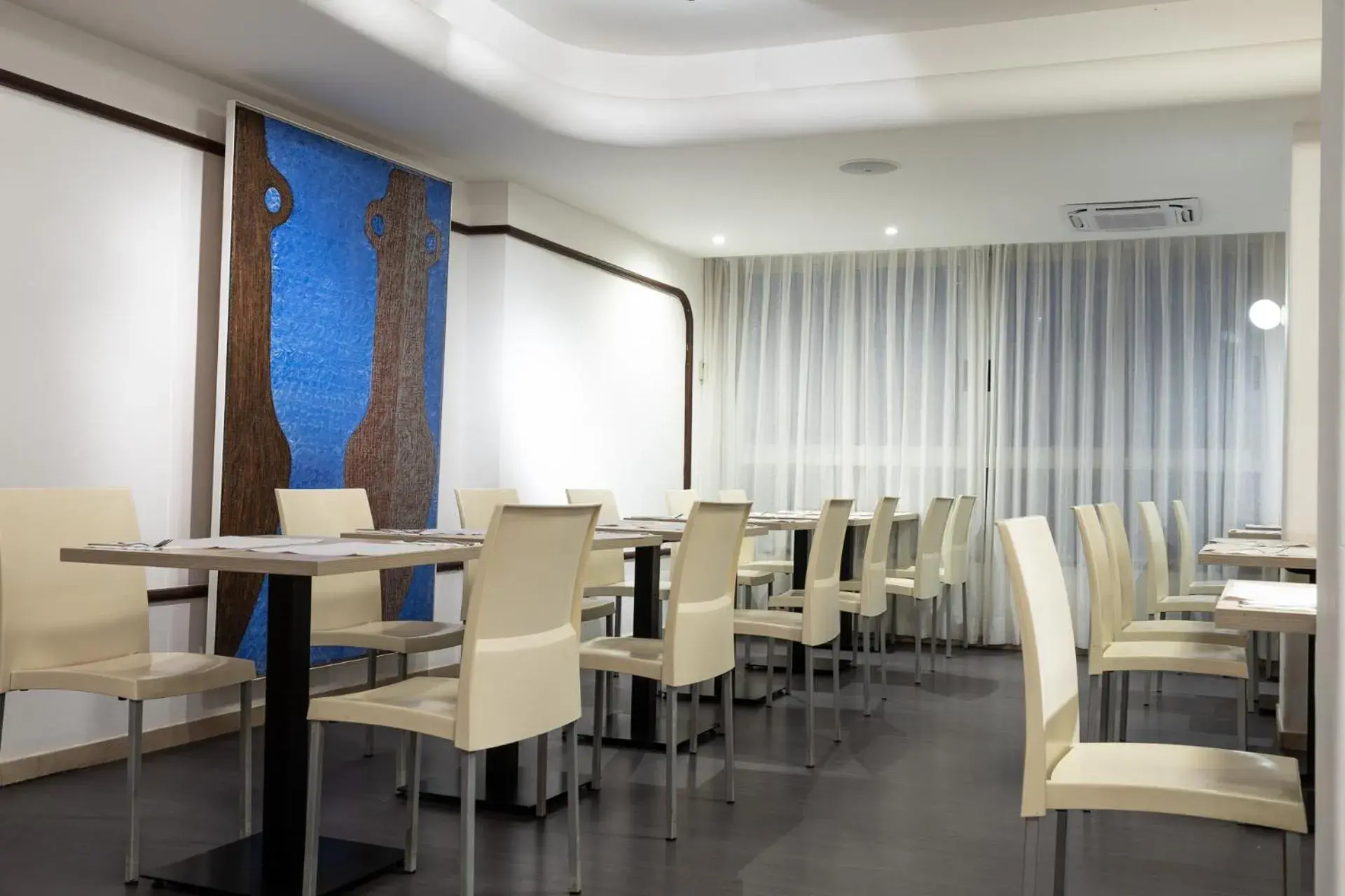 Restaurant/places to eat in Hotel Albahia Alicante Restaurant/places to eat in Hotel Albahia Alicante