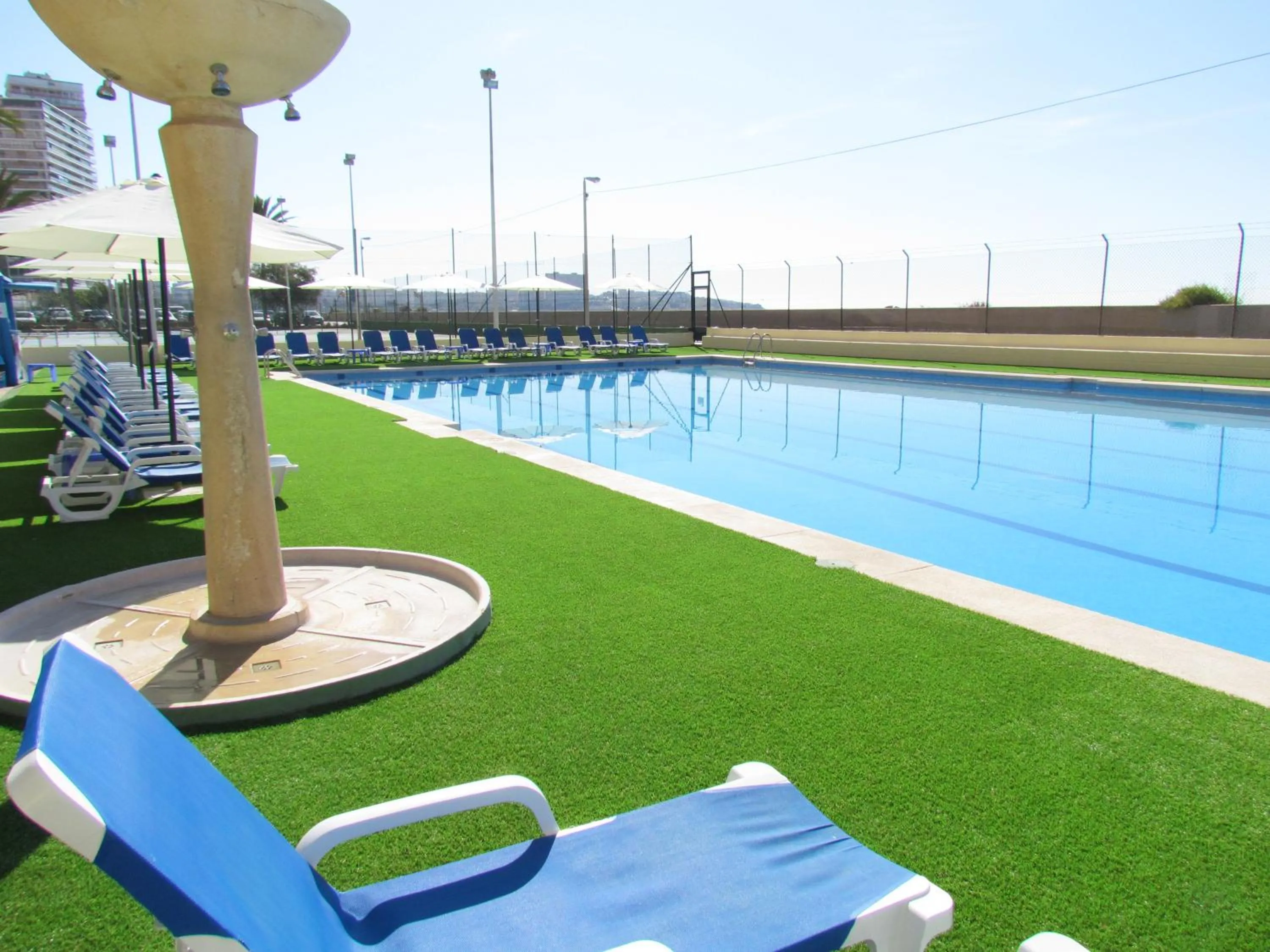 Swimming pool in Hotel Albahia Alicante