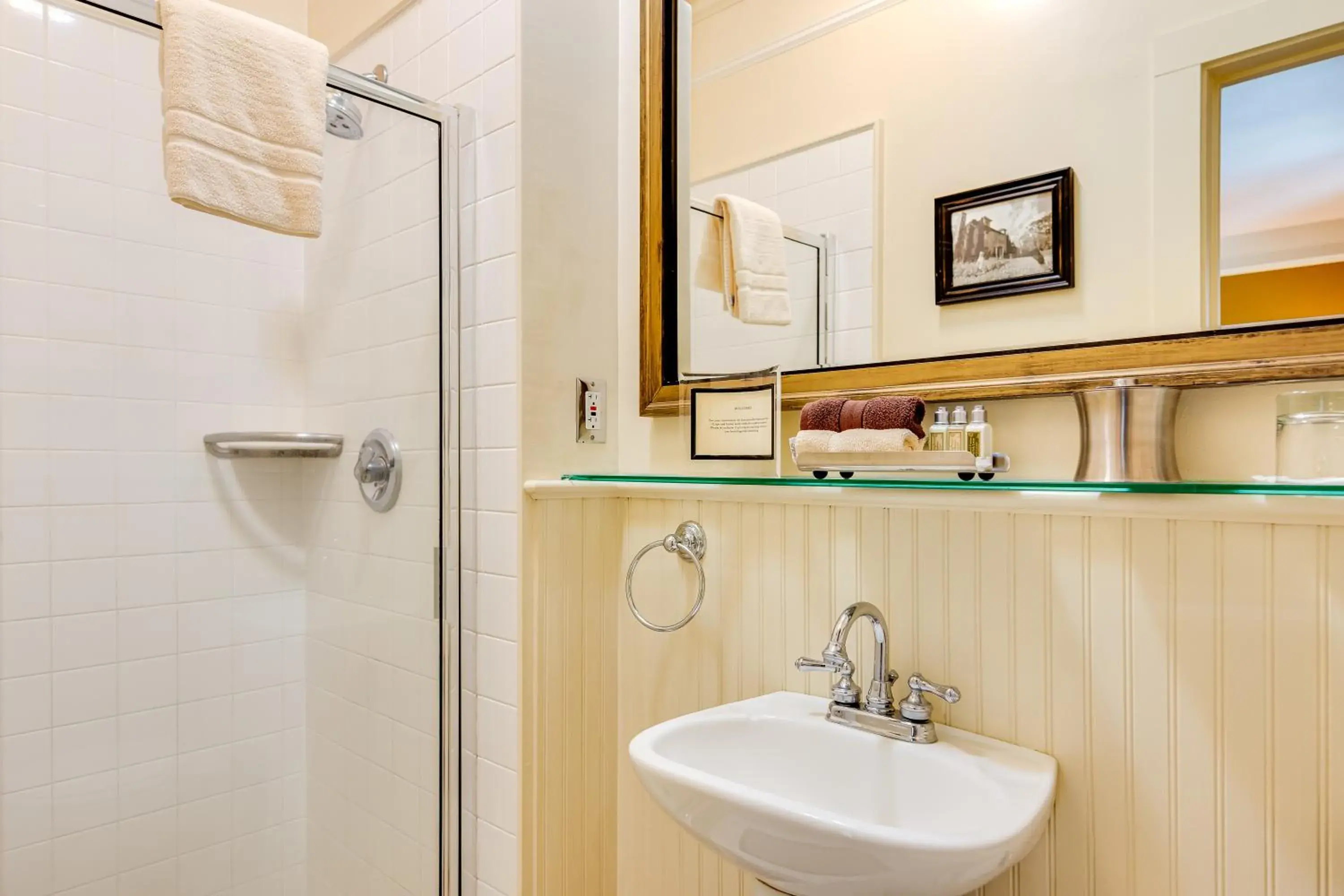 Bathroom in Chateau De Vie Bathroom in Chateau De Vie