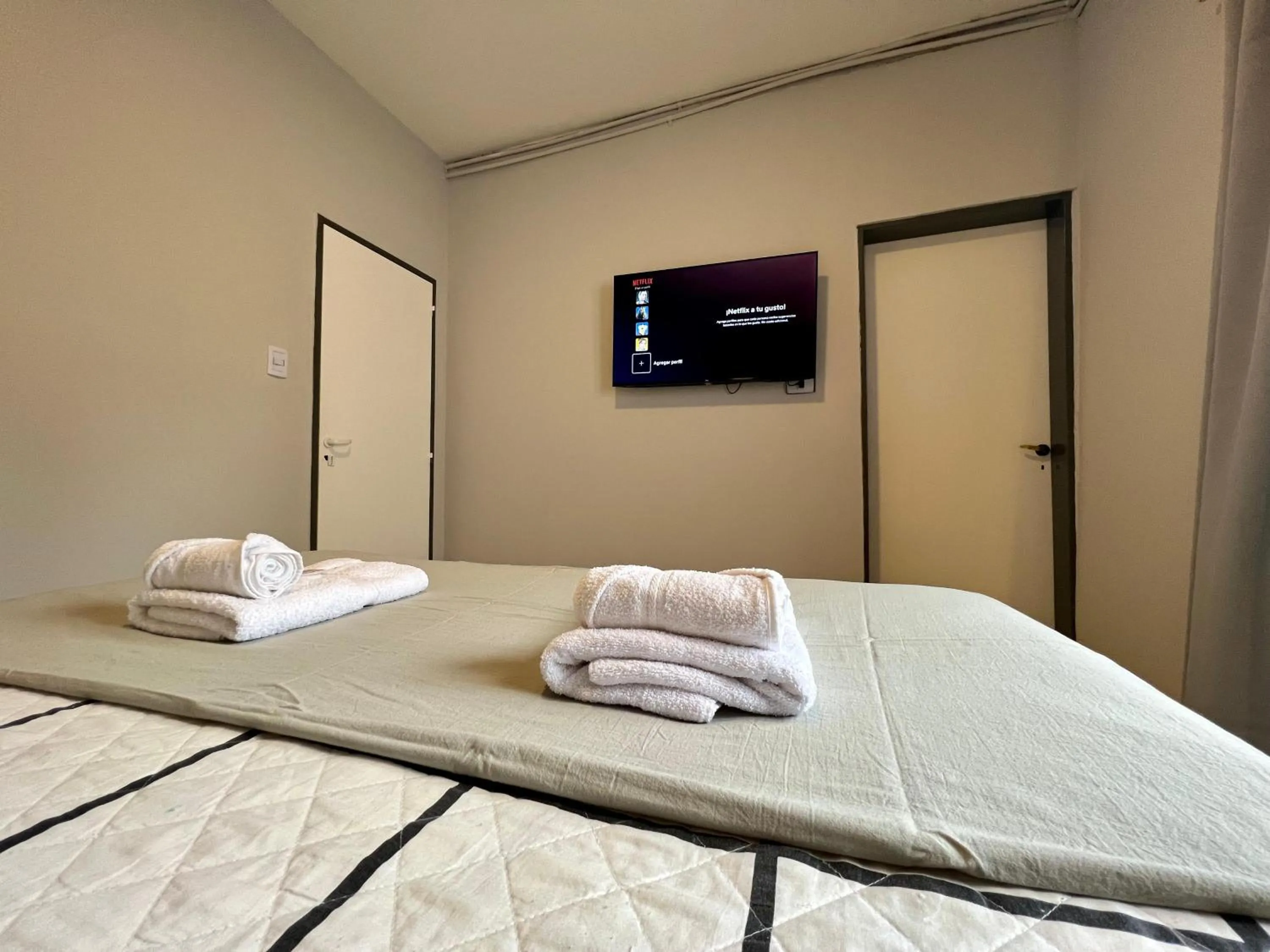 Black Star Art Hostel