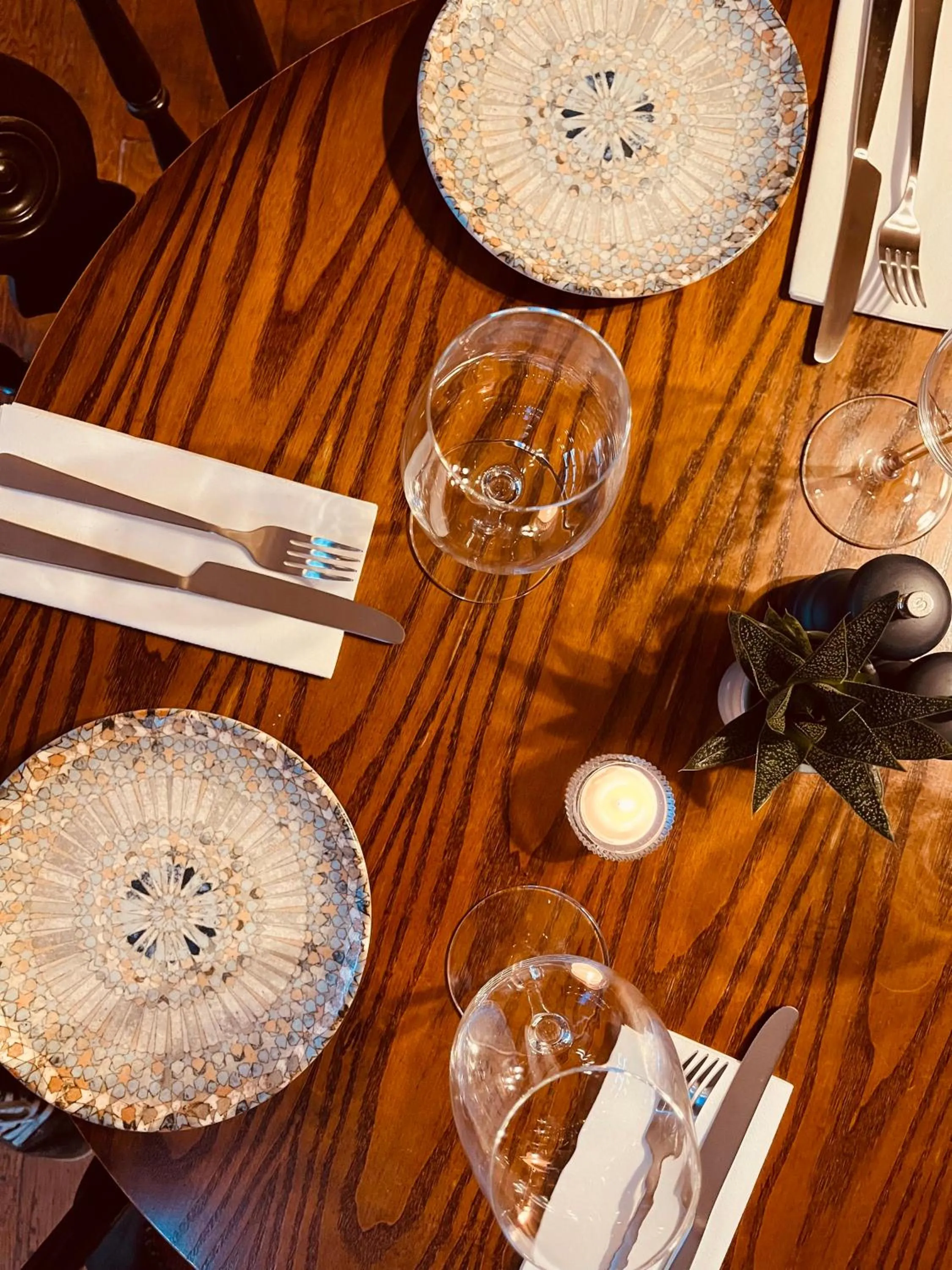 Dining area in Cross Keys Inn