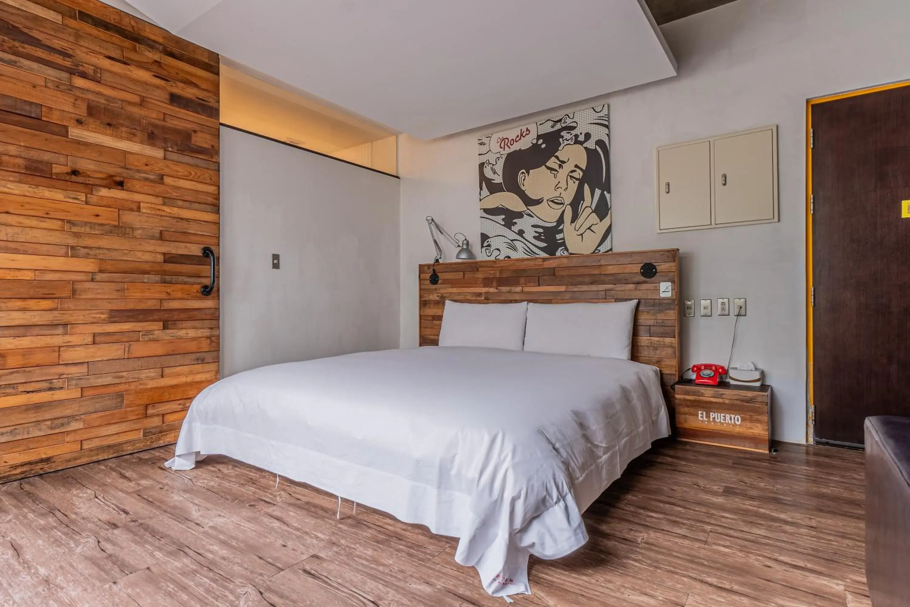 Bed in El Puerto Hotel Bed in El Puerto Hotel