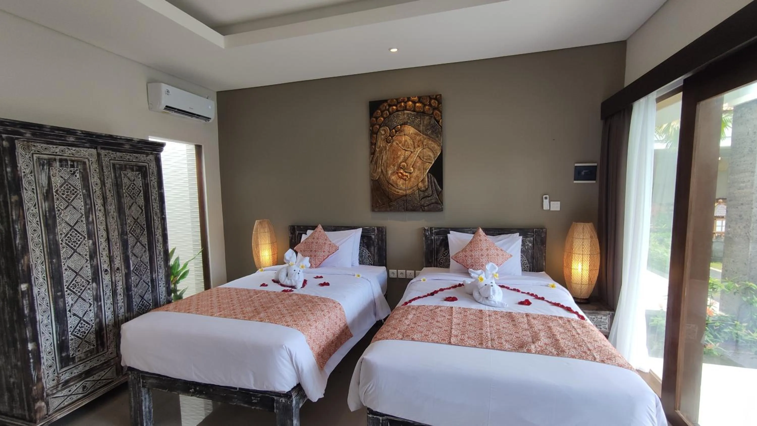 Bed in Kubu Garden Suites & Villas Nusa Dua
