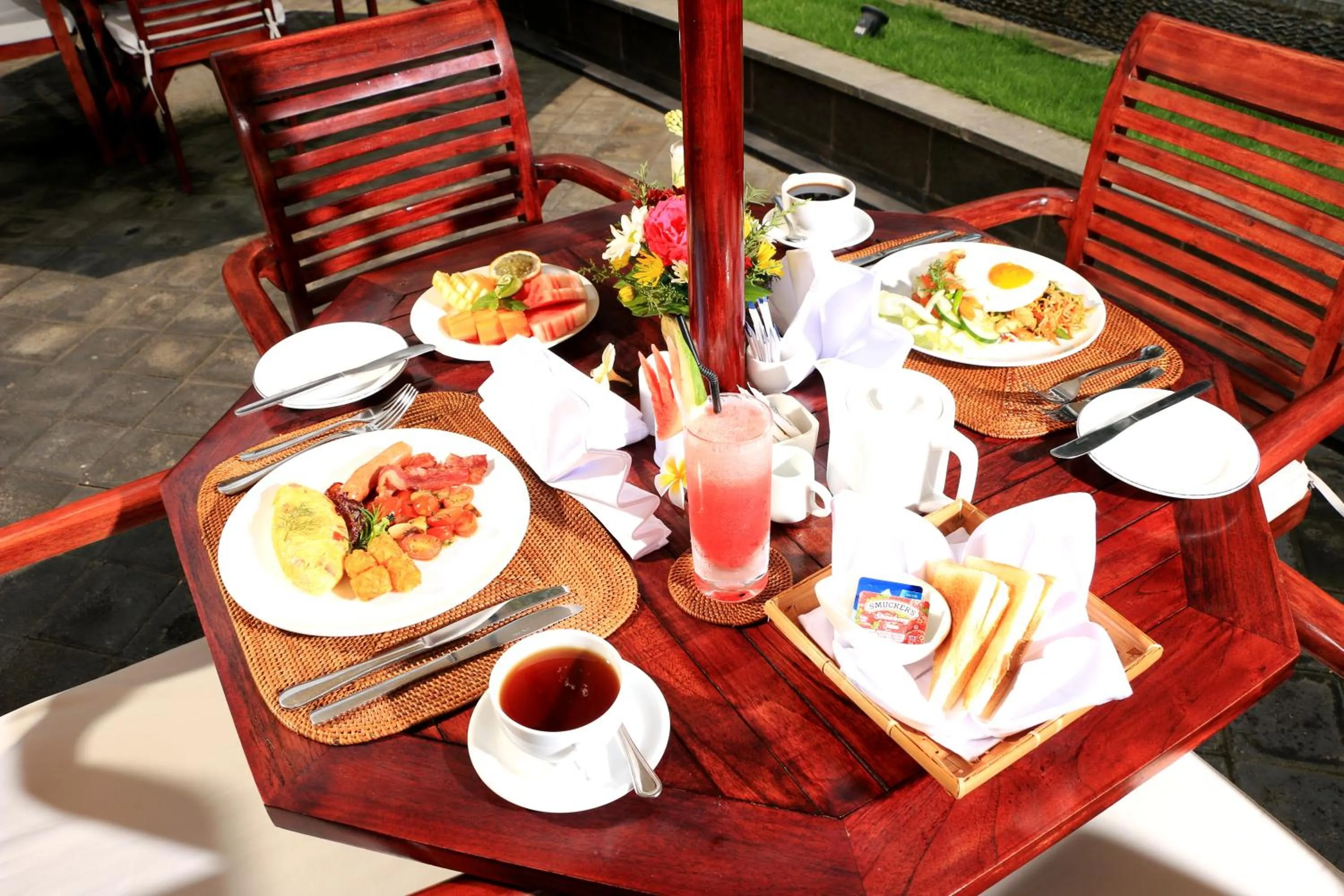 Food and drinks in Kubu Garden Suites & Villas Nusa Dua