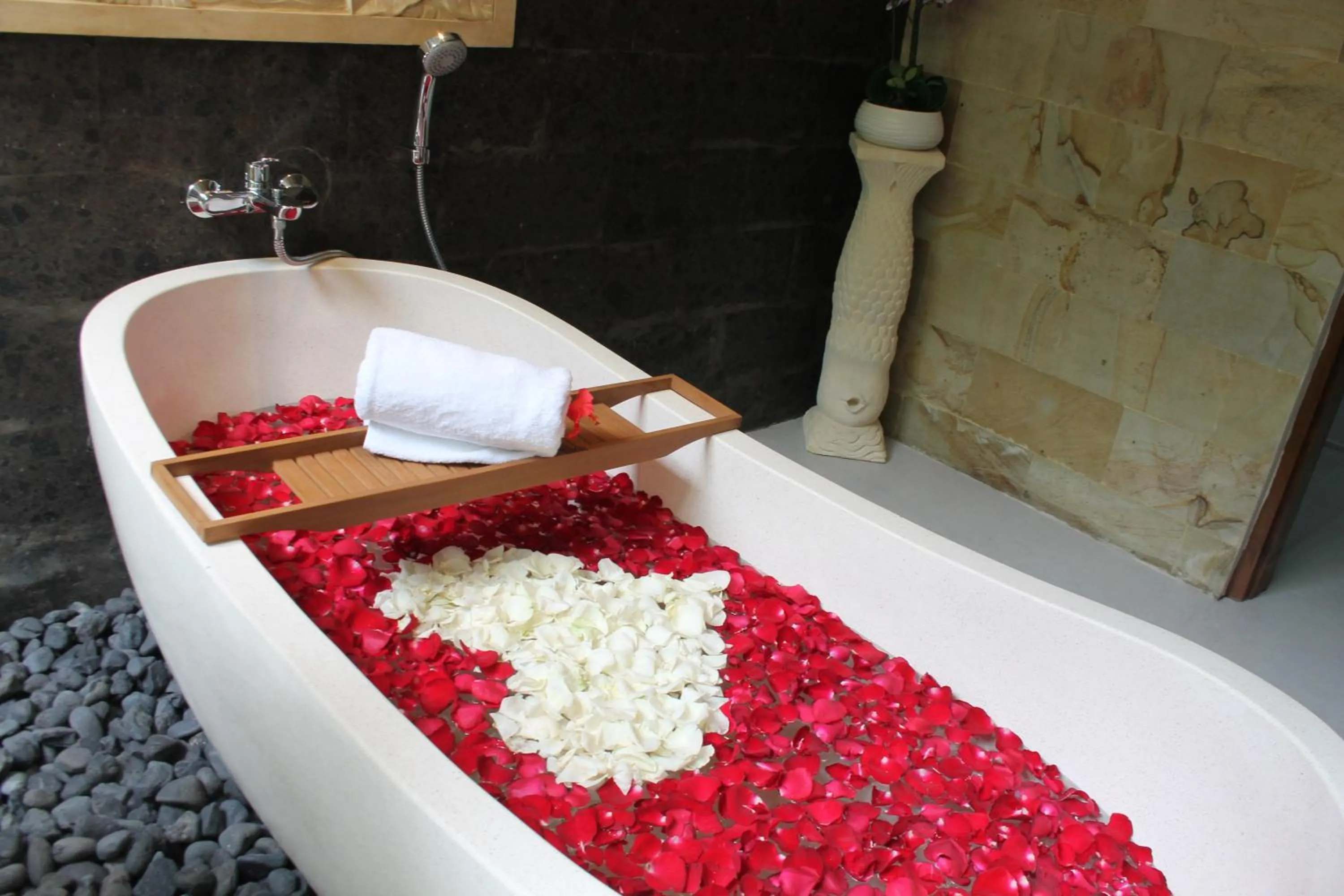 Bathroom in Kubu Garden Suites & Villas Nusa Dua