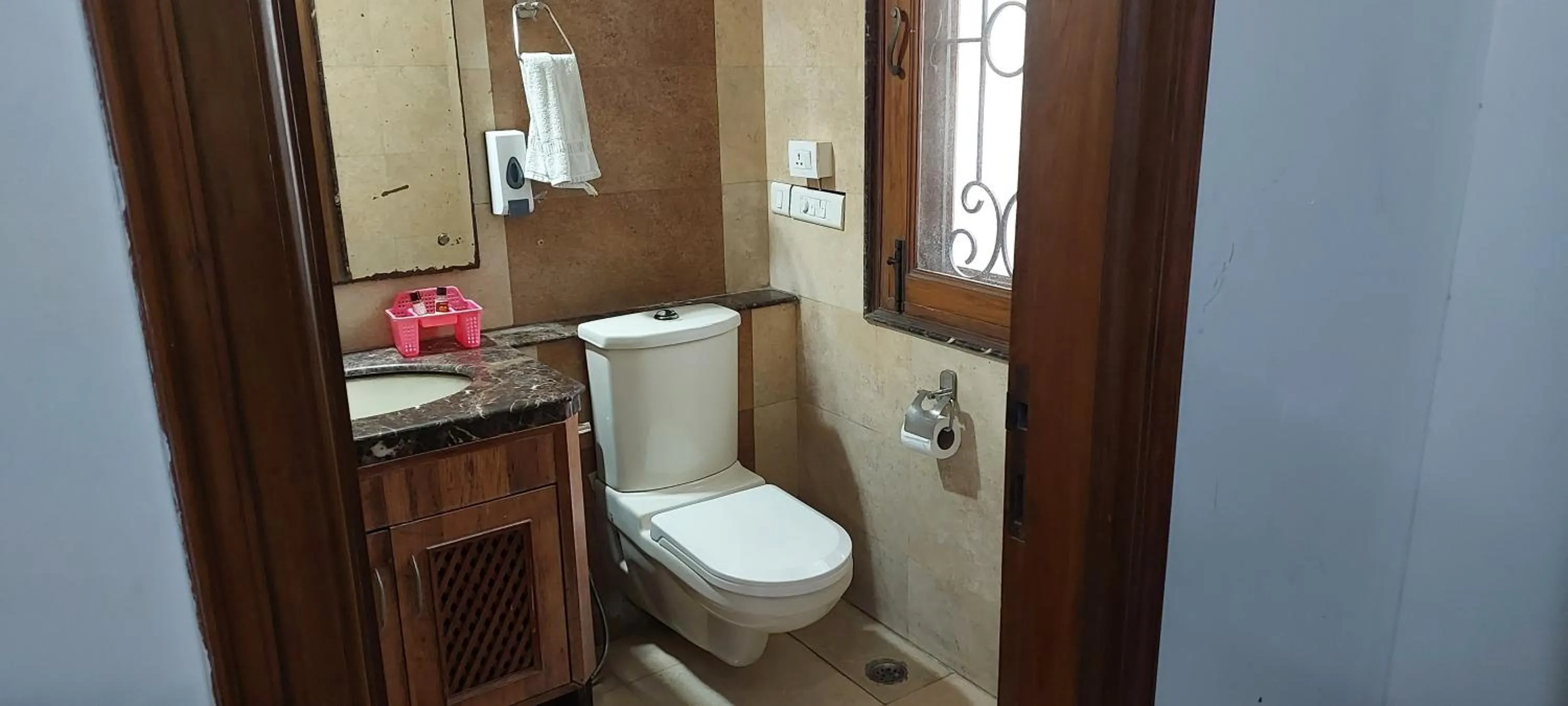 Bathroom in Hotel Ashray Noida