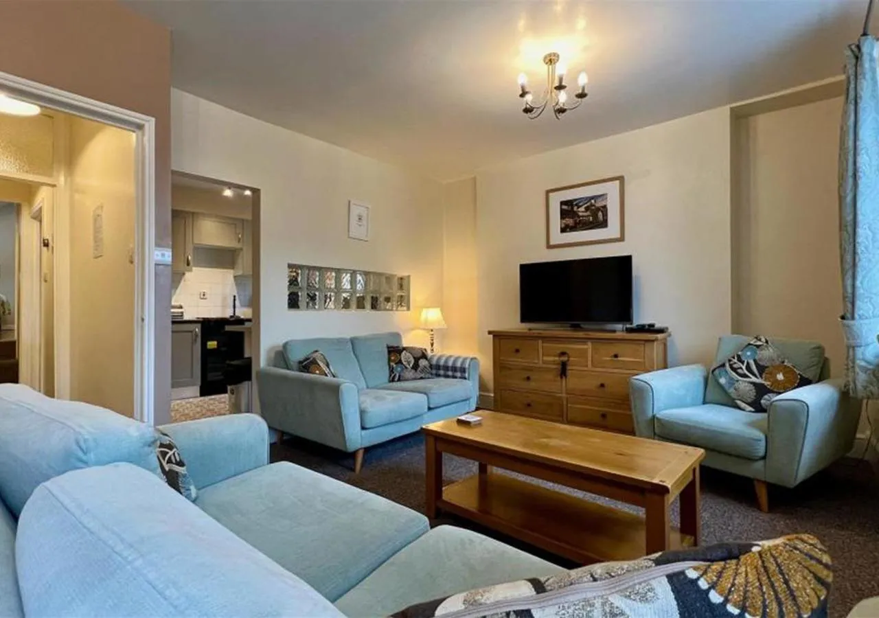 TV and multimedia, Bed in Luxury 4 Bedroom Seaside Apartment - Glan Y Werydd House