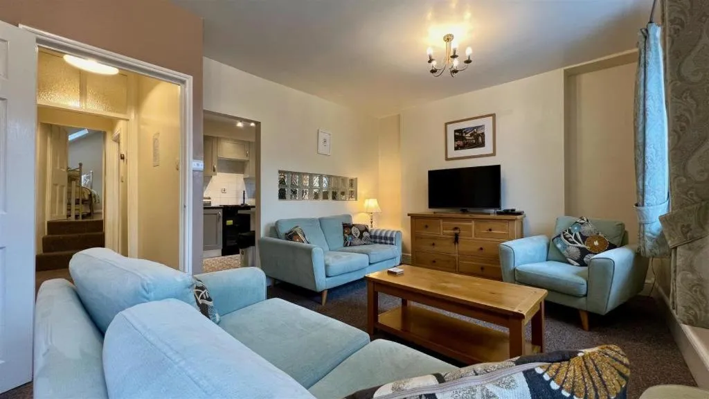 Seating area in Luxury 4 Bedroom Seaside Apartment - Glan Y Werydd House