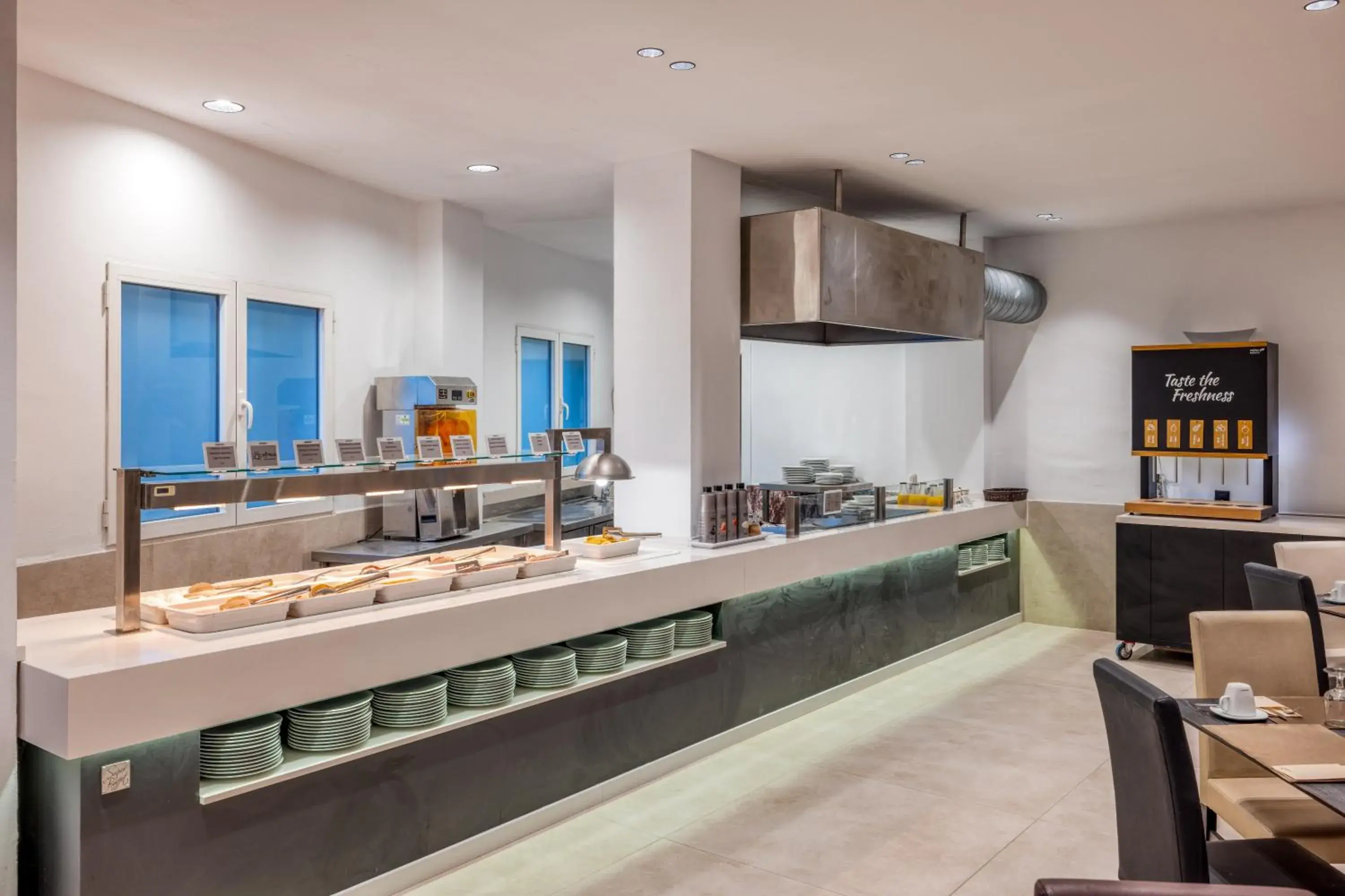 Restaurant/places to eat in Ohtels Gran Hotel Almeria Restaurant/places to eat in Ohtels Gran Hotel Almeria