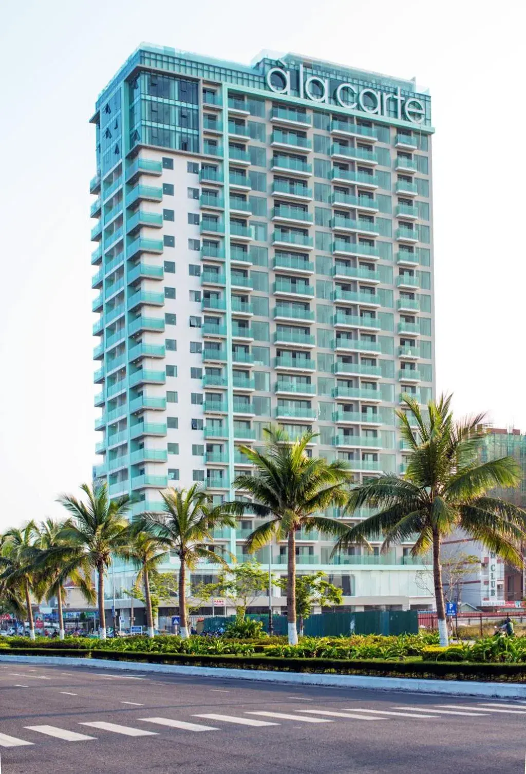 Property building in A La Carte Da Nang Beach Property building in A La Carte Da Nang Beach