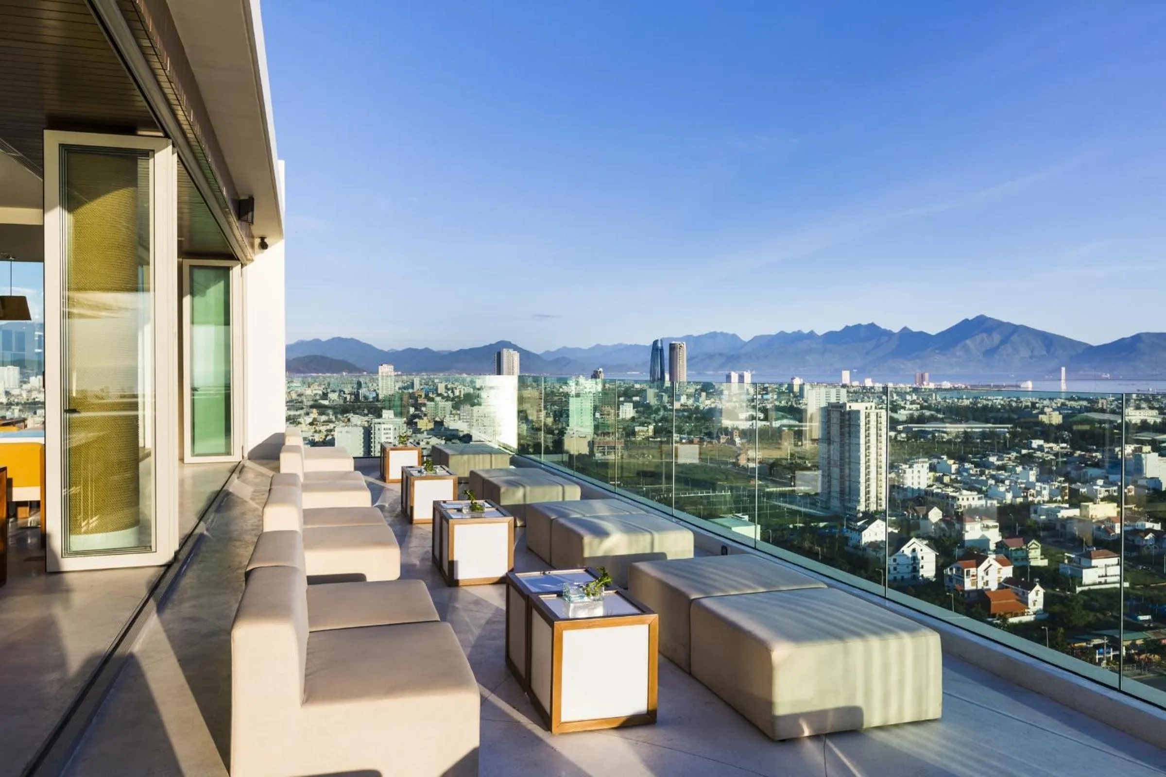 Restaurant/places to eat in A La Carte Da Nang Beach