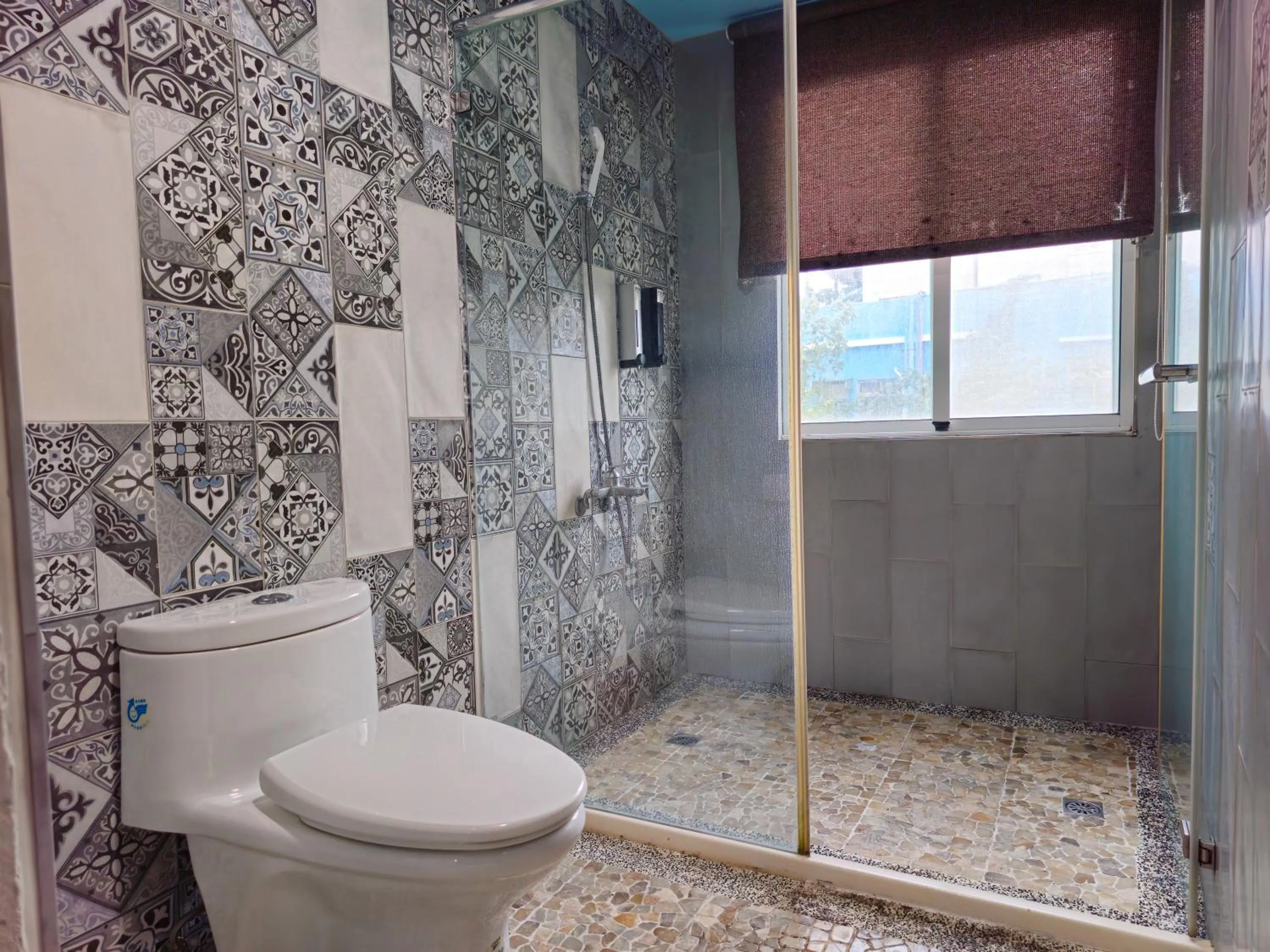 Shower in Kenting Dream Hotel