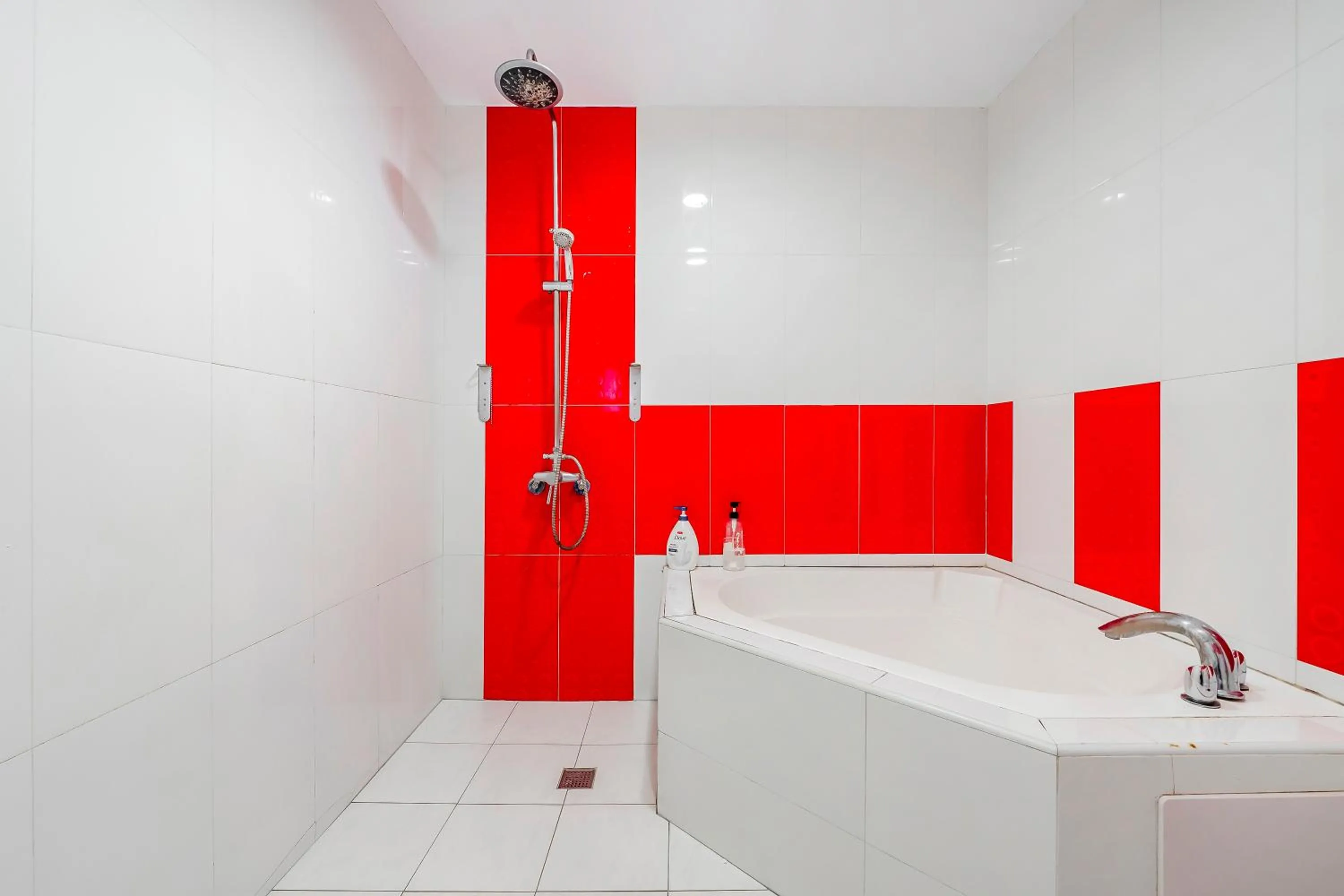 Bathroom in Wei Yuan Hotel