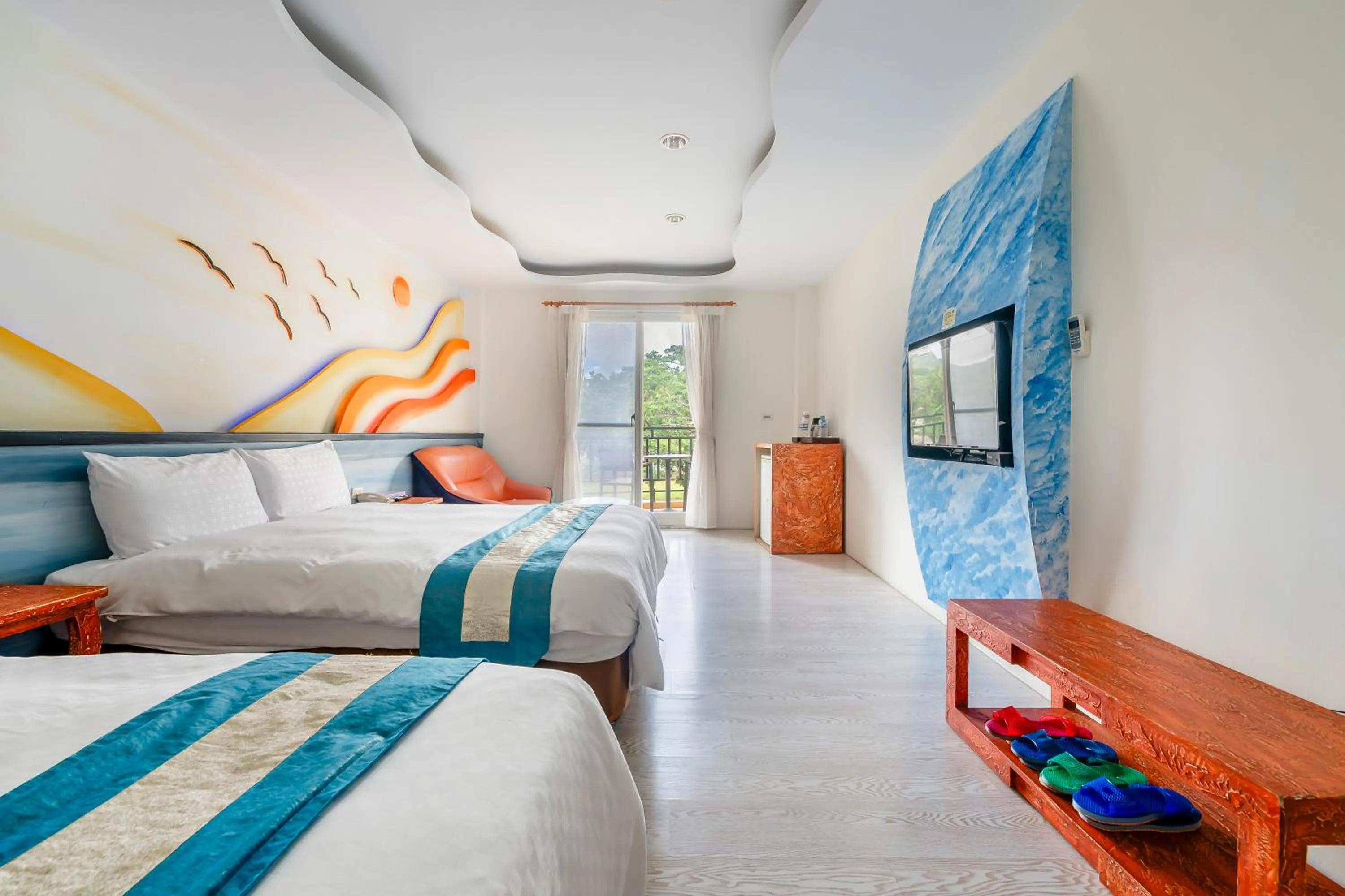 Photo of the whole room, Bed in Wei Yuan Hotel