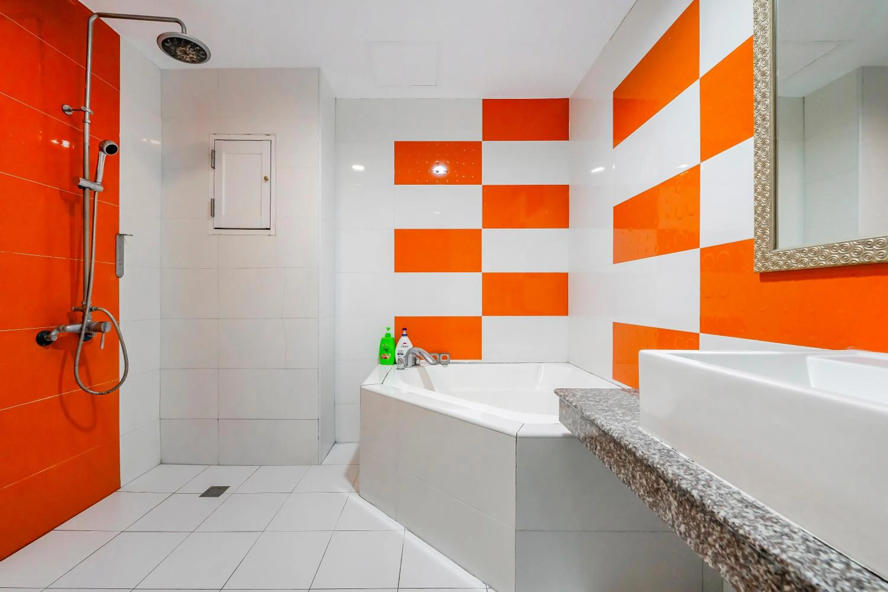 Bathroom in Wei Yuan Hotel