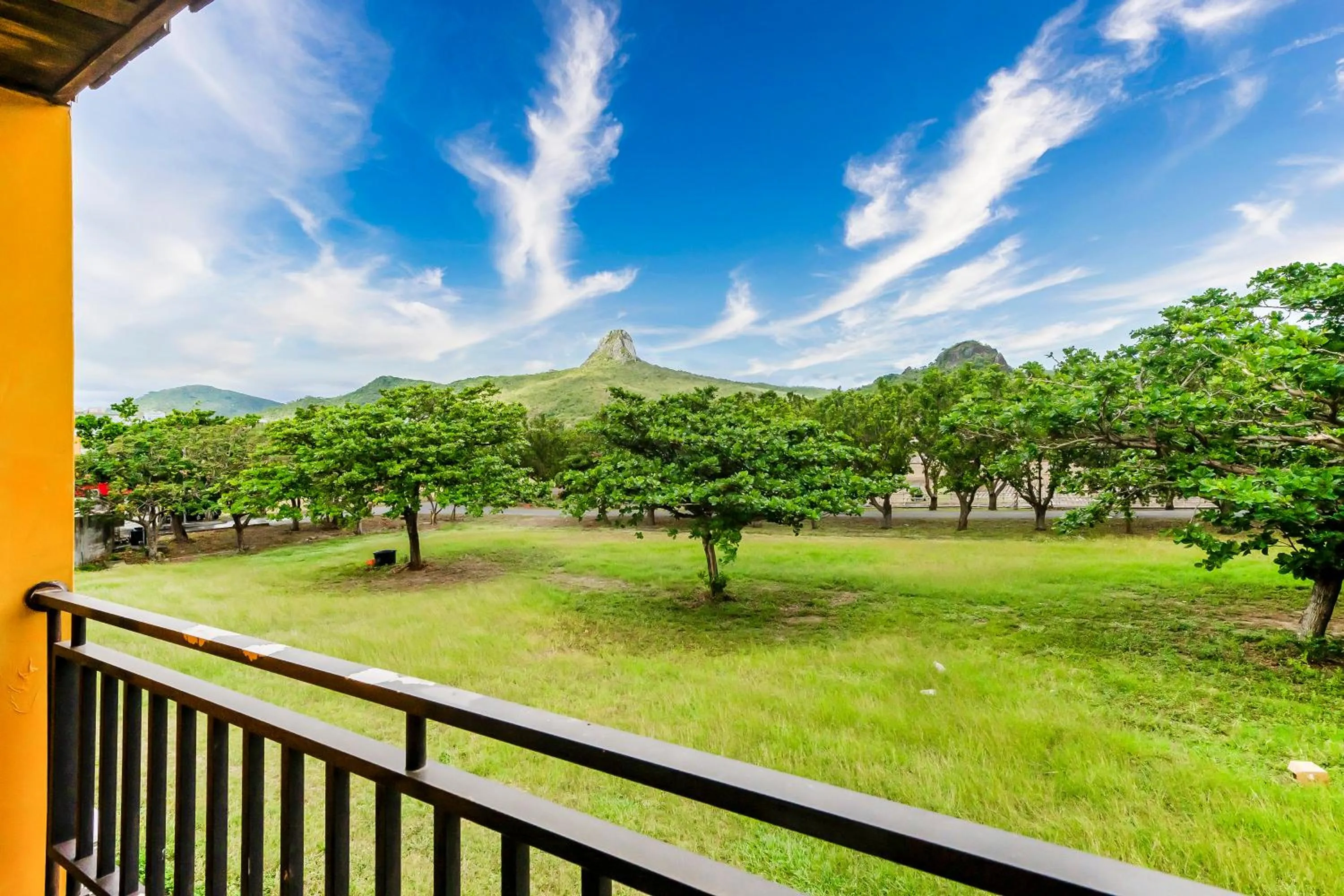 Mountain view in Wei Yuan Hotel