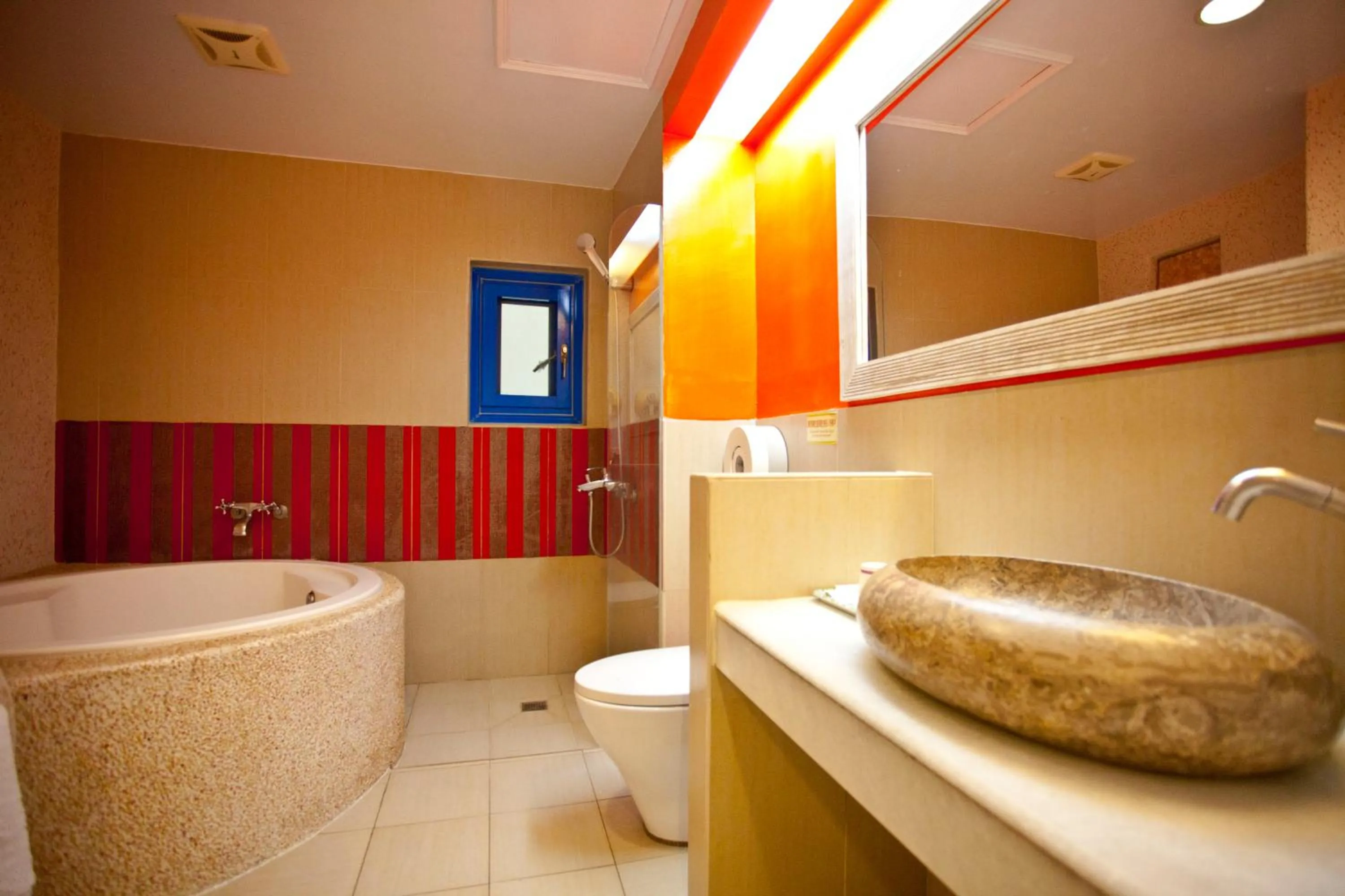 Bathroom in Golden Sea Inn