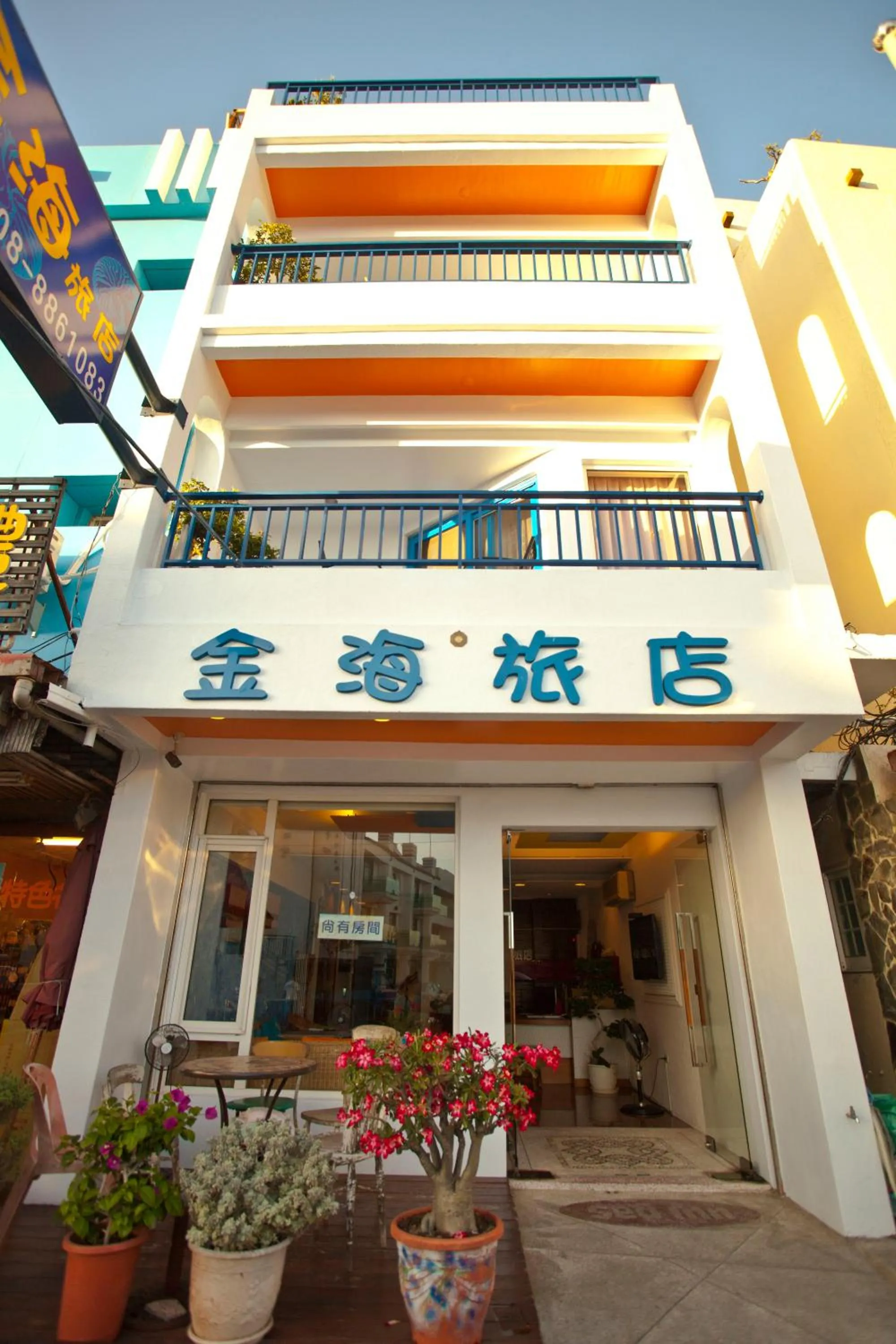 Property building in Golden Sea Inn