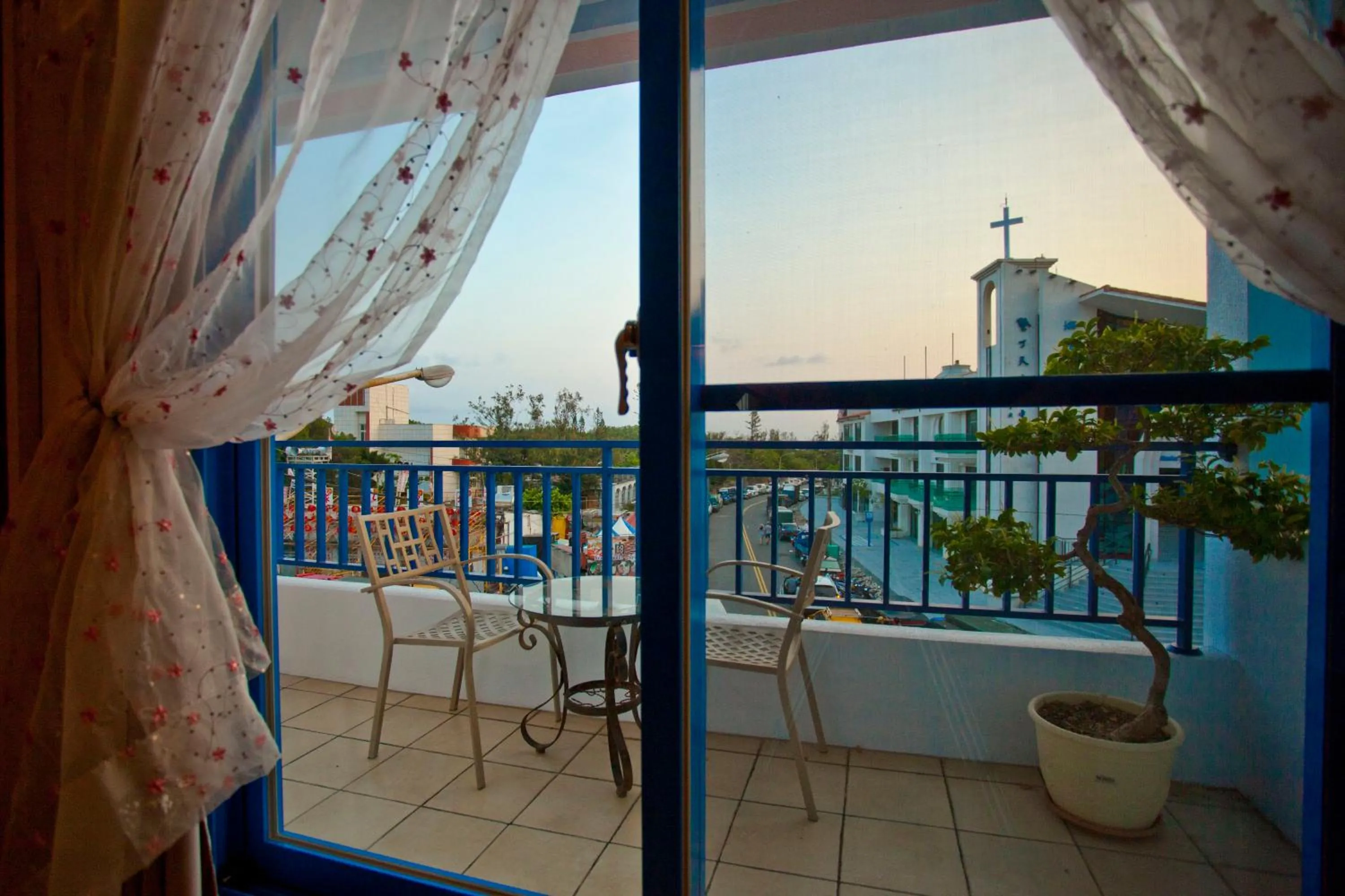 Balcony/Terrace in Golden Sea Inn