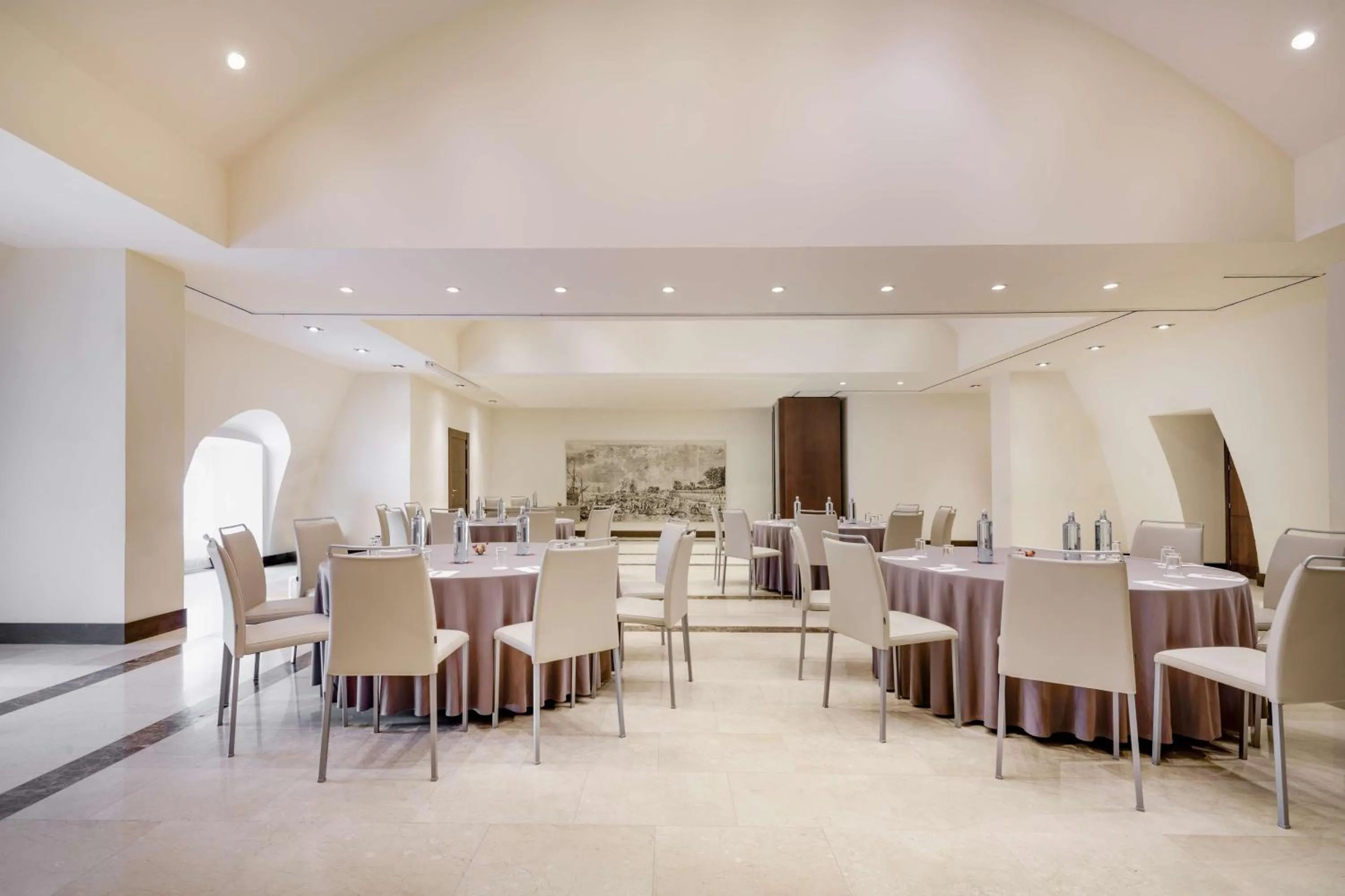 Meeting/conference room in NH Collection Palacio de Aranjuez