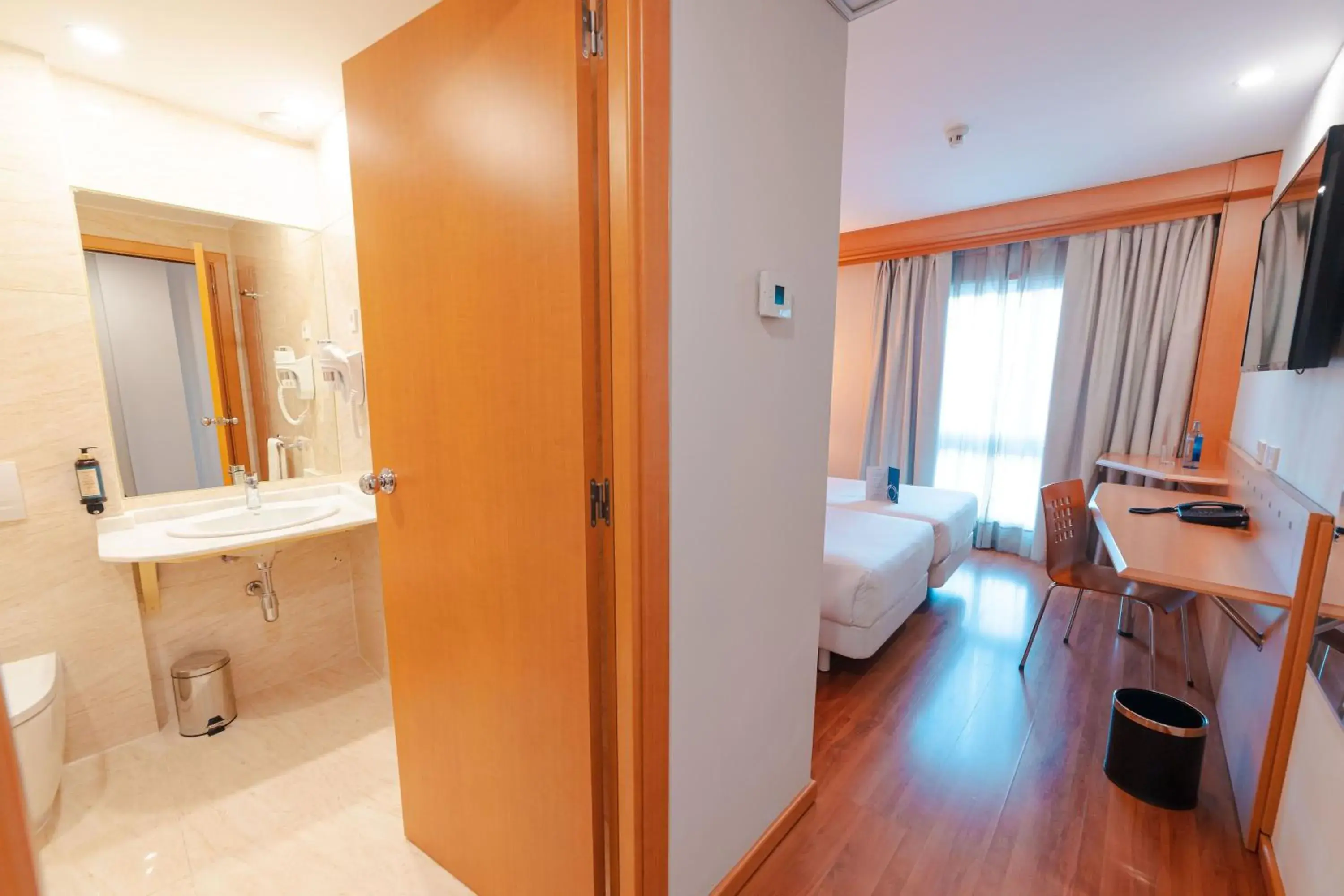 Photo of the whole room in Hotel Monte Rozas Photo of the whole room in Hotel Monte Rozas