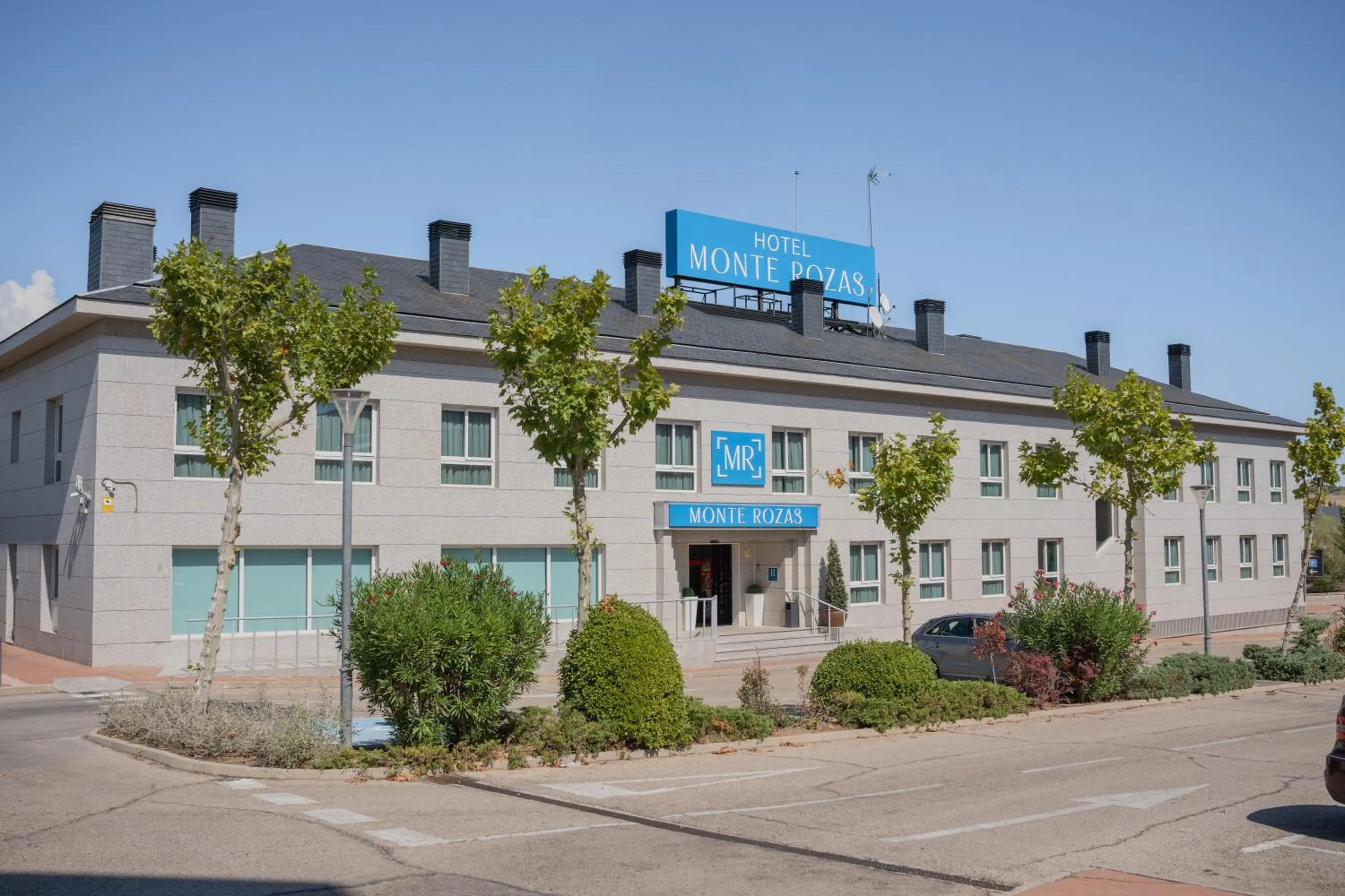 Property building in Hotel Monte Rozas