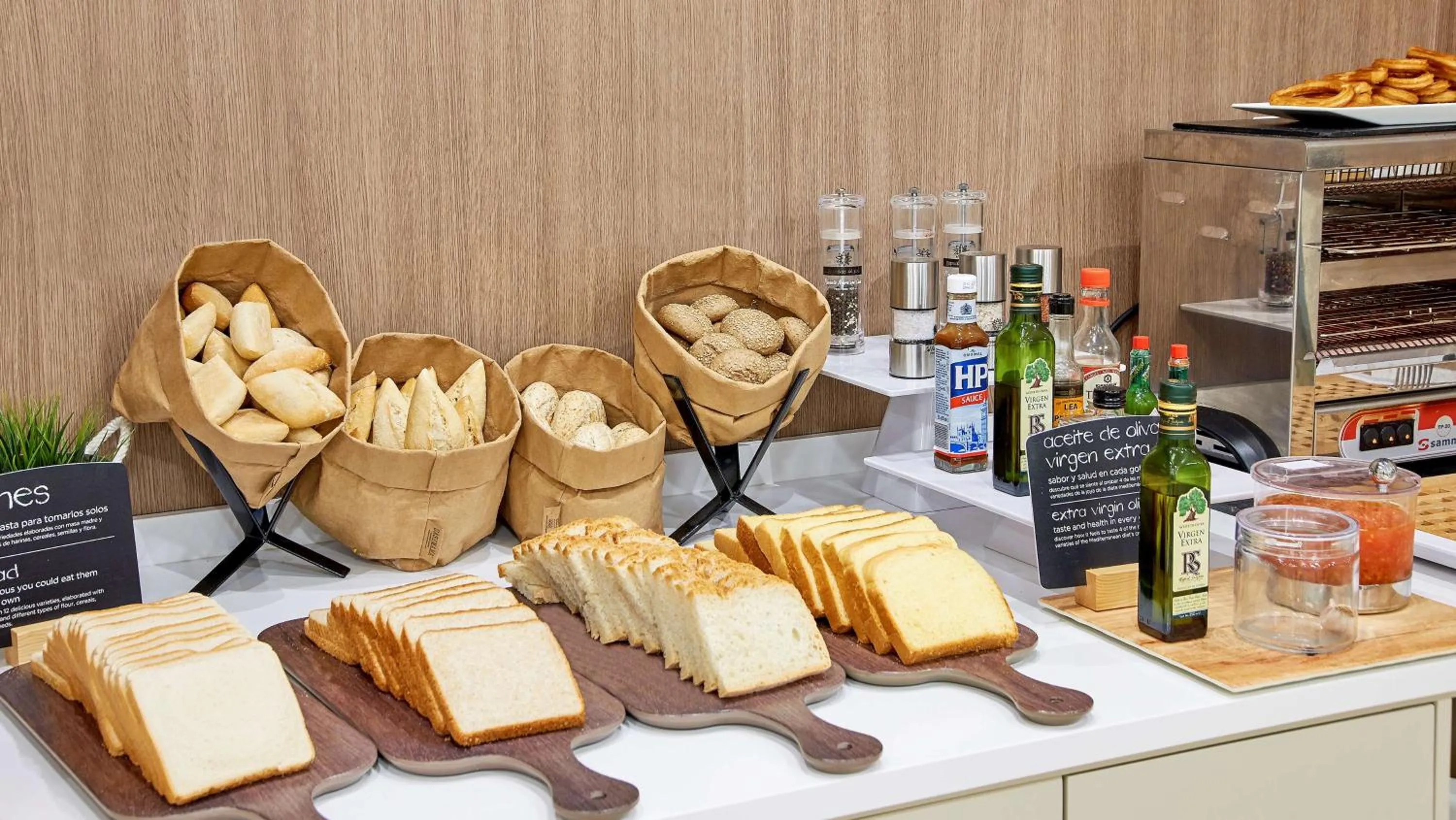 Breakfast in NH Valencia Las Ciencias