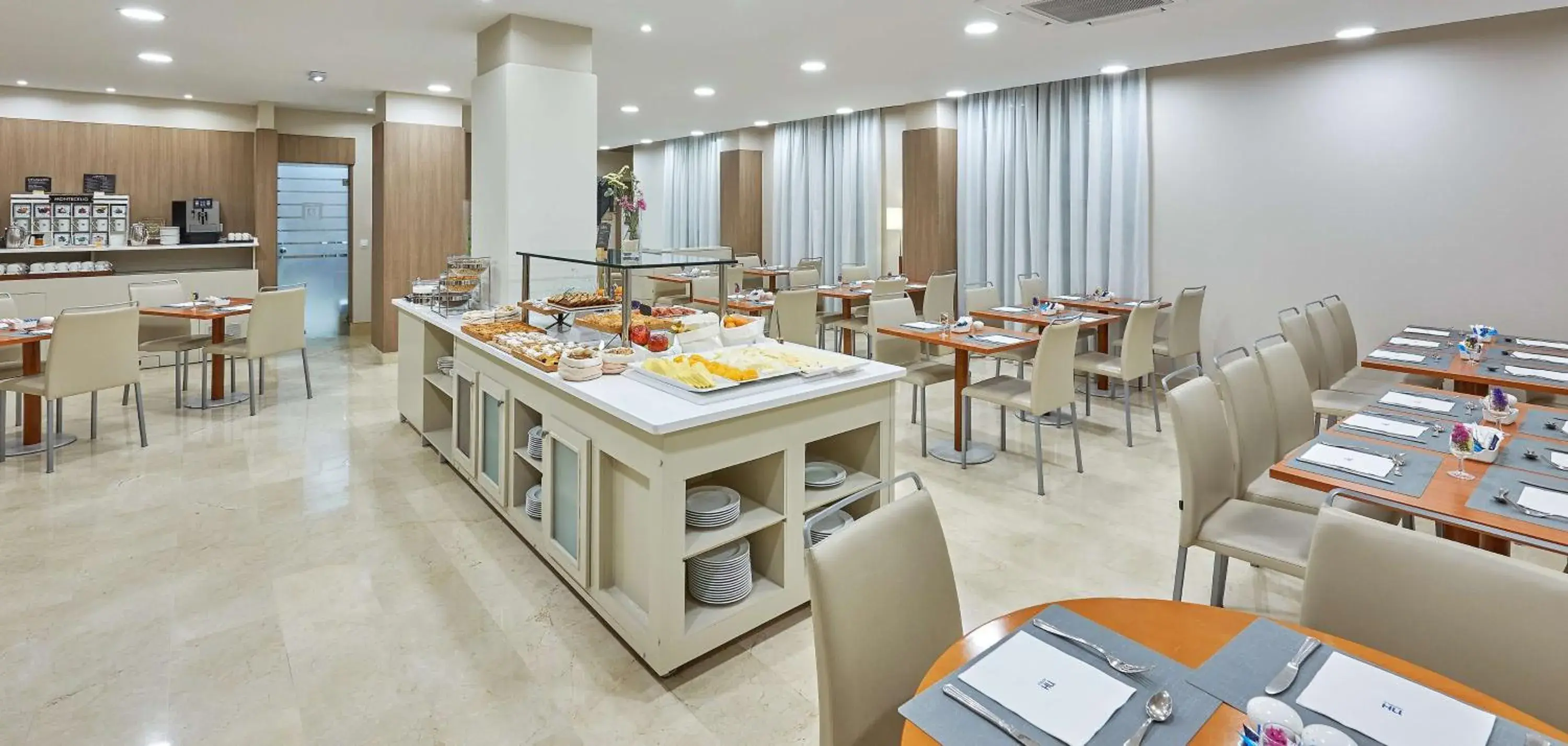 Breakfast in NH Valencia Las Ciencias Breakfast in NH Valencia Las Ciencias