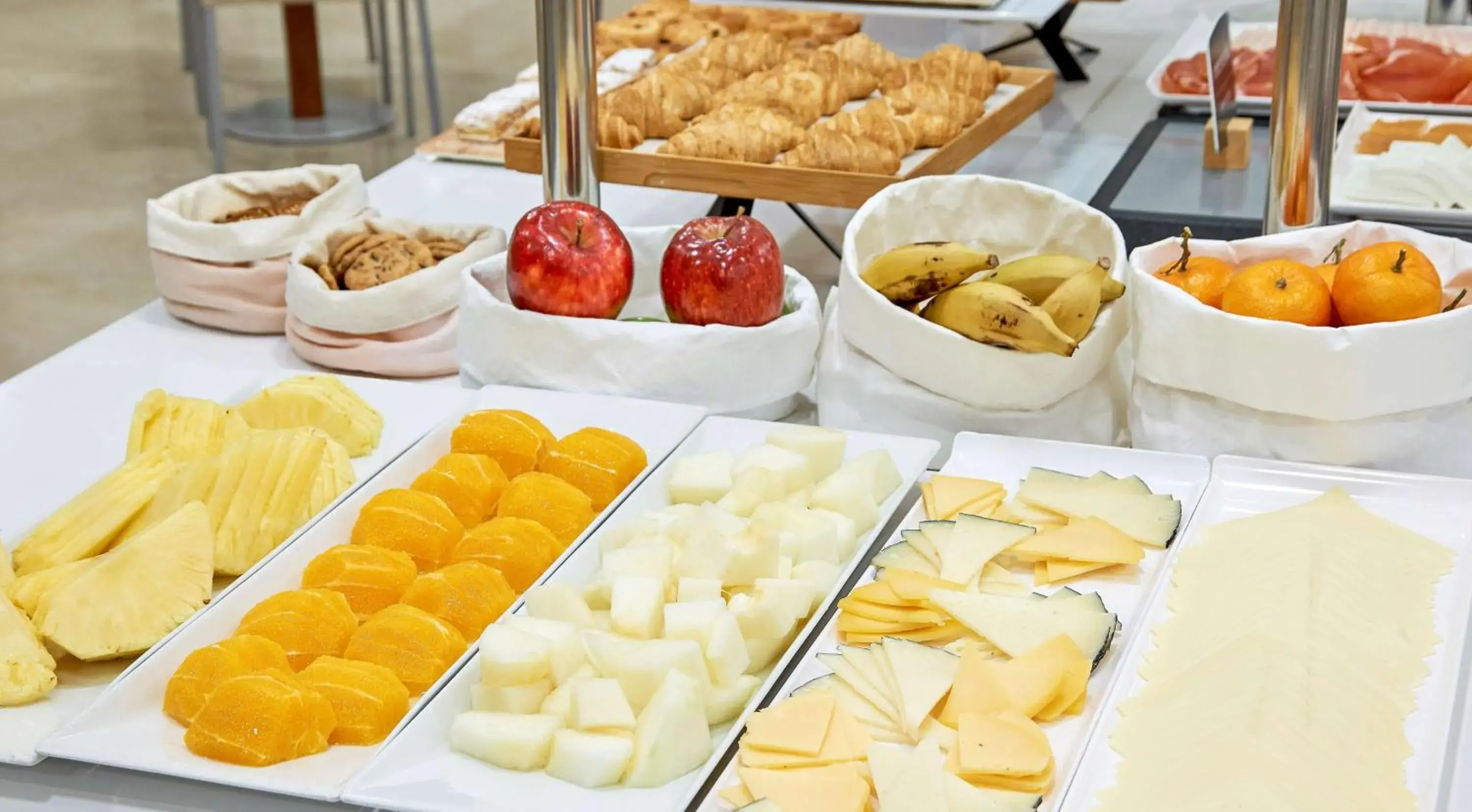 Breakfast in NH Valencia Las Ciencias Breakfast in NH Valencia Las Ciencias