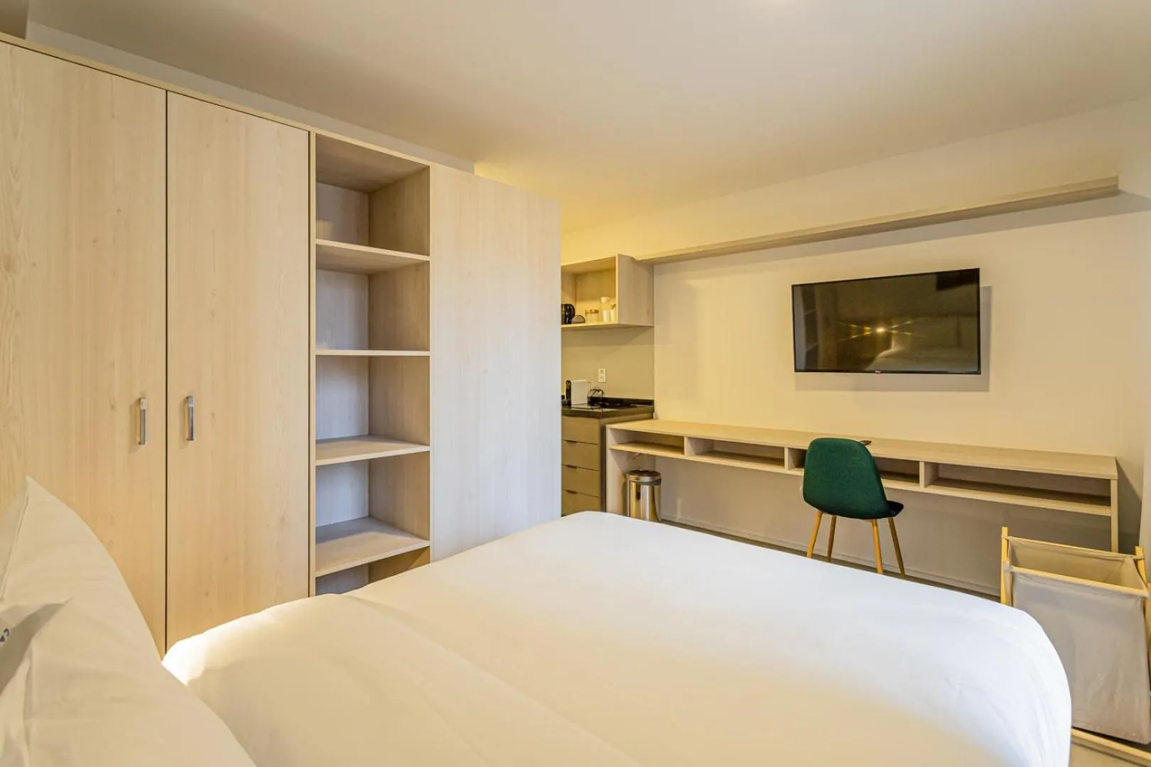 Bed in Charlie Sabiá Moema Essential