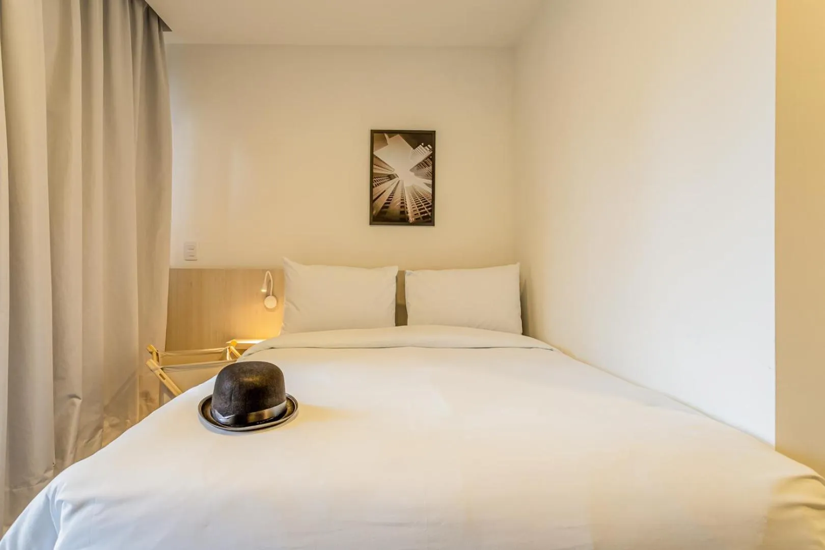 Bed in Charlie Sabiá Moema Essential