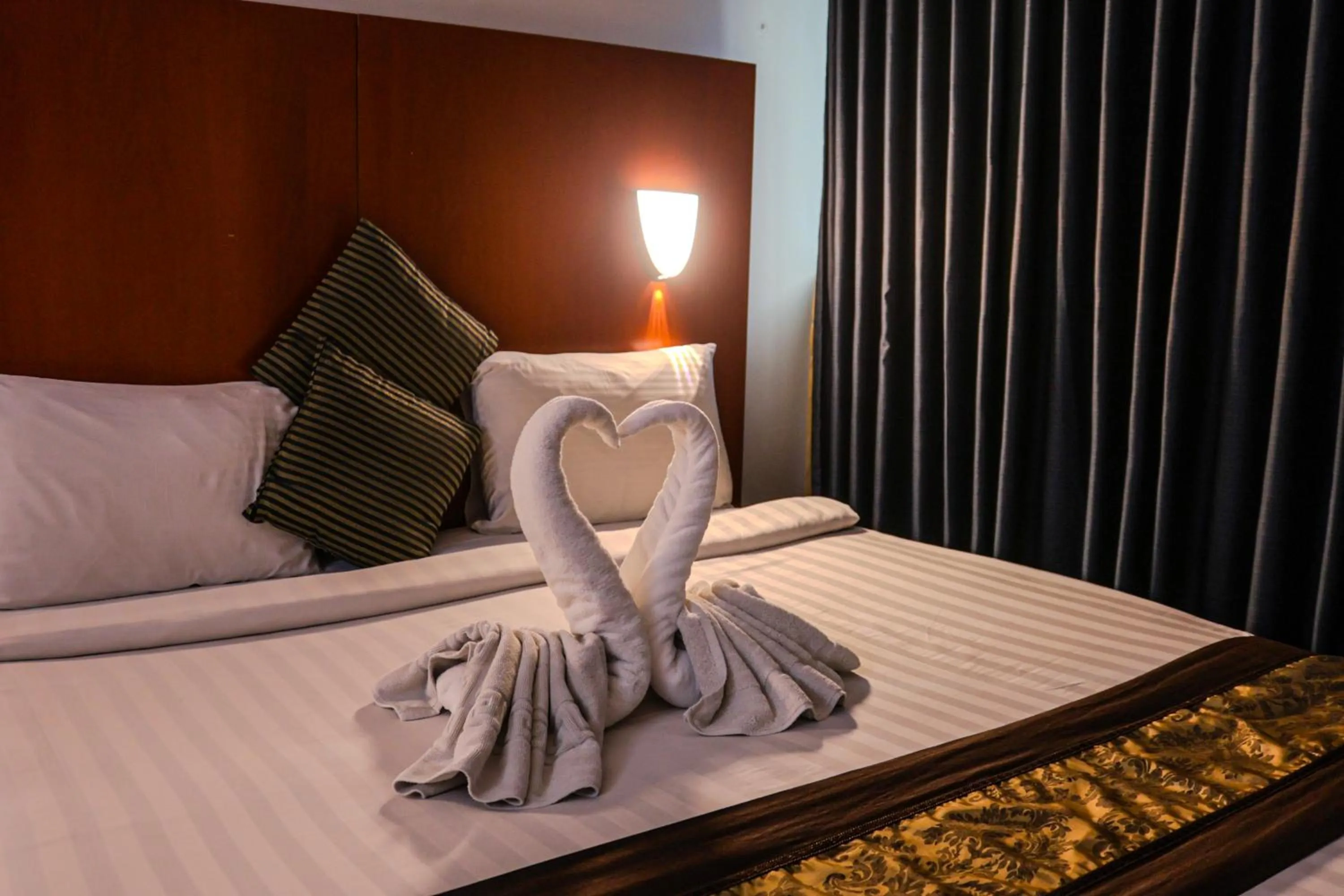 Bedroom, Bed in BOONMAX Hotel