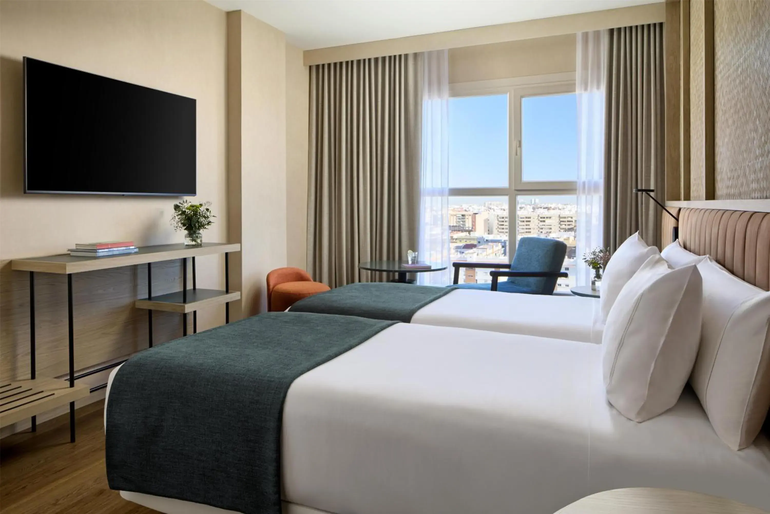 Bedroom, Bed in NH Valencia Center Bedroom, Bed in NH Valencia Center