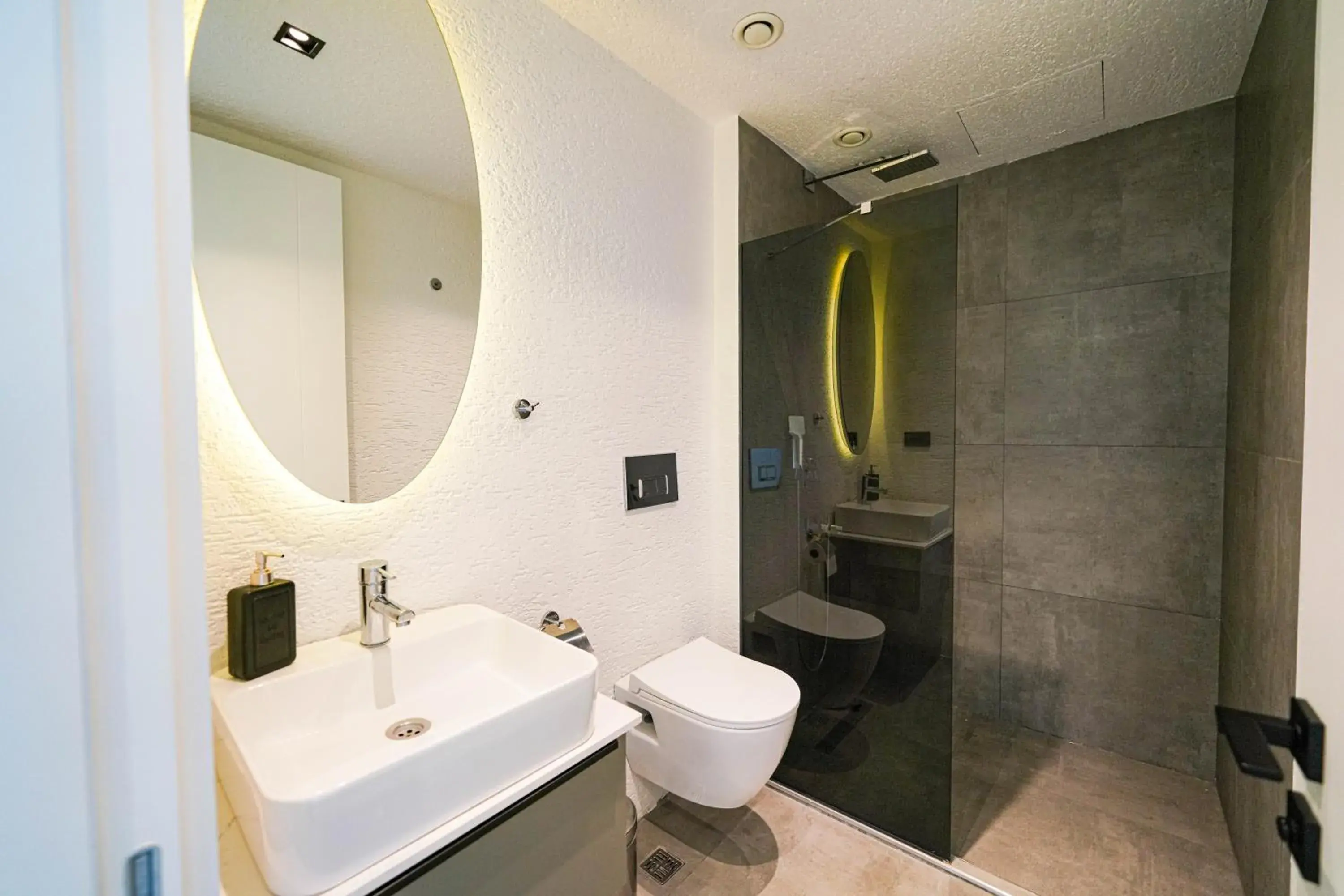 Toilet in The Ni Villas Akyarlar - Bodrum Toilet in The Ni Villas Akyarlar - Bodrum