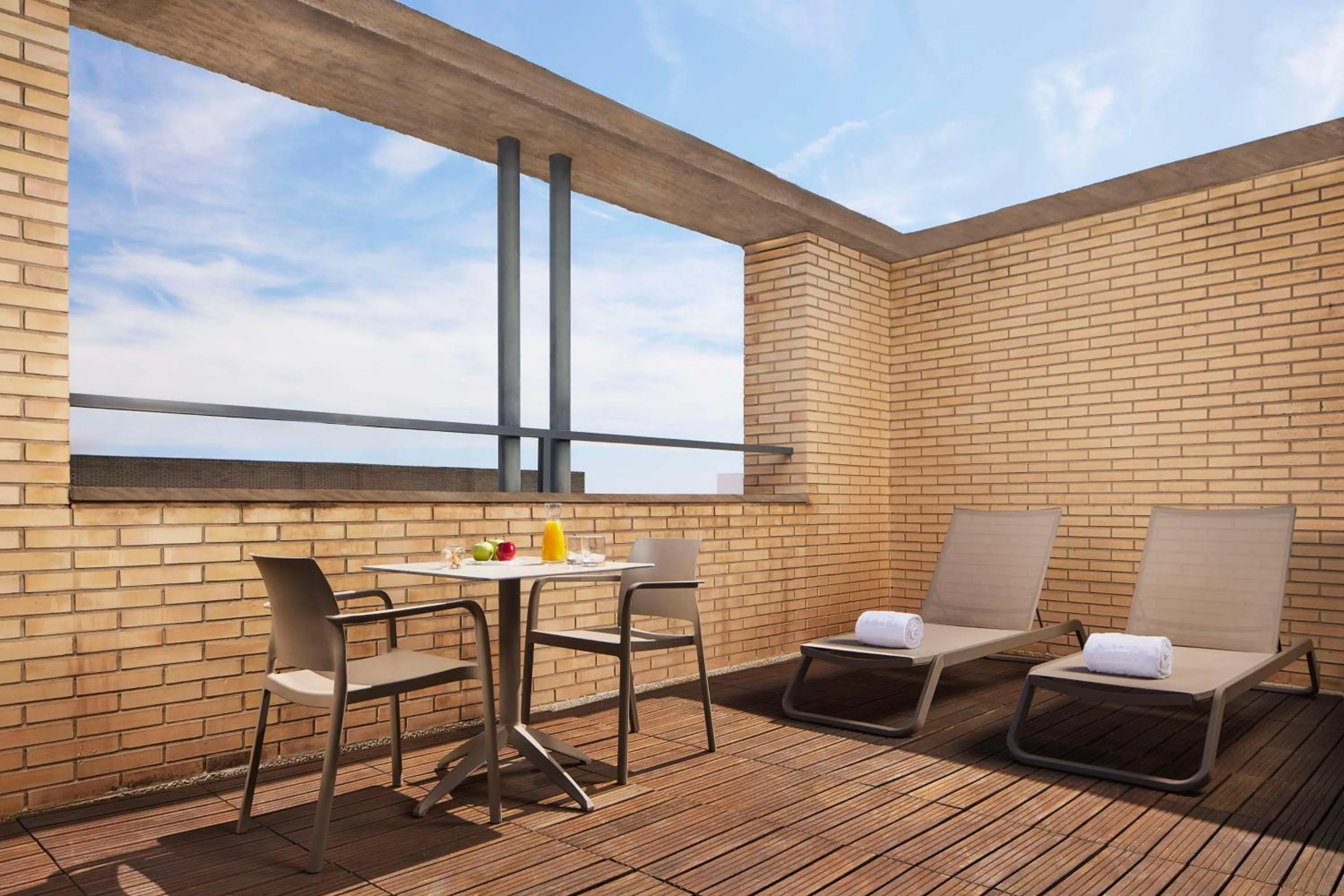 Property building in NH Ciudad de Valencia