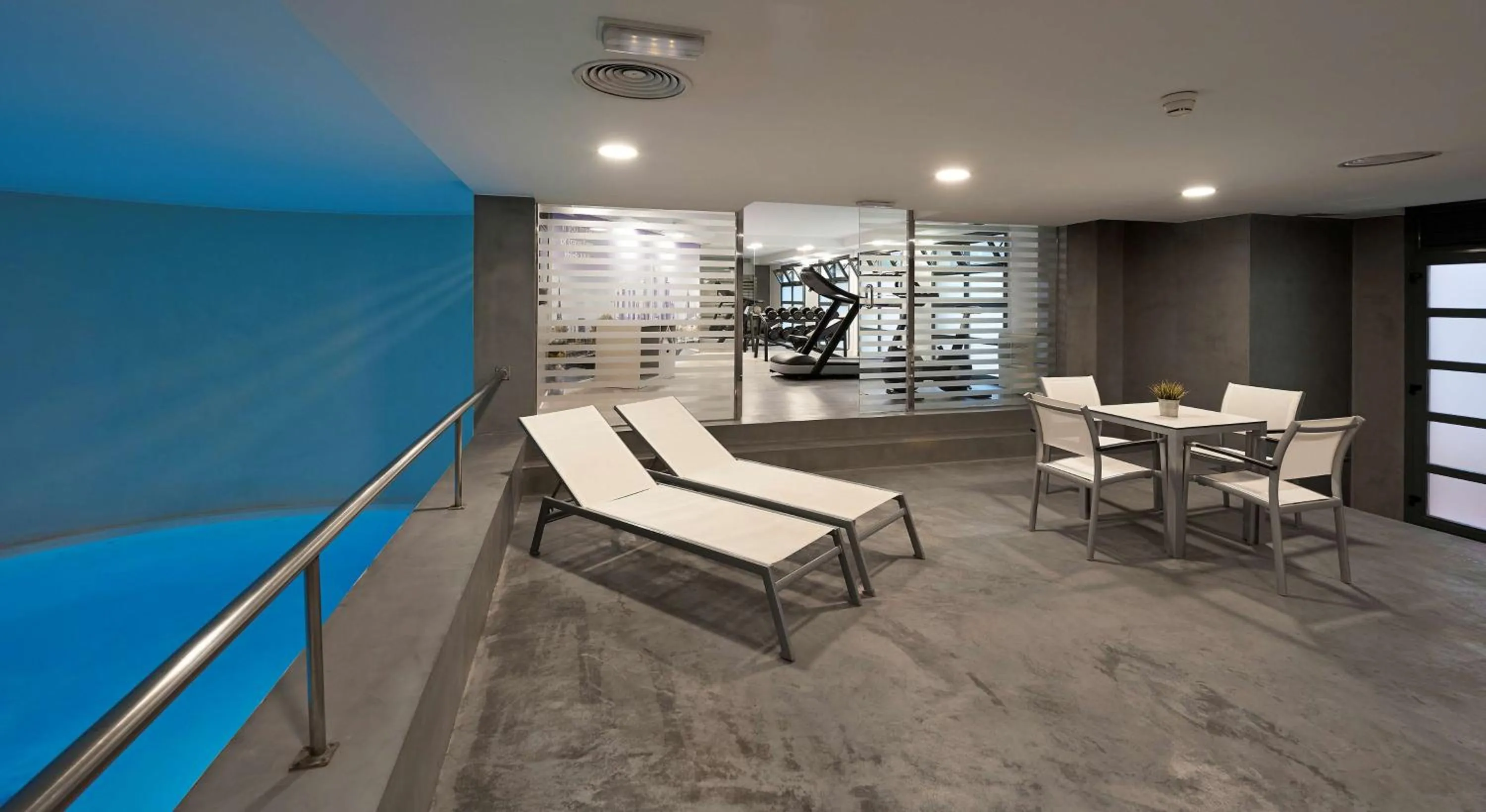 Pool view in NH Valencia Las Artes