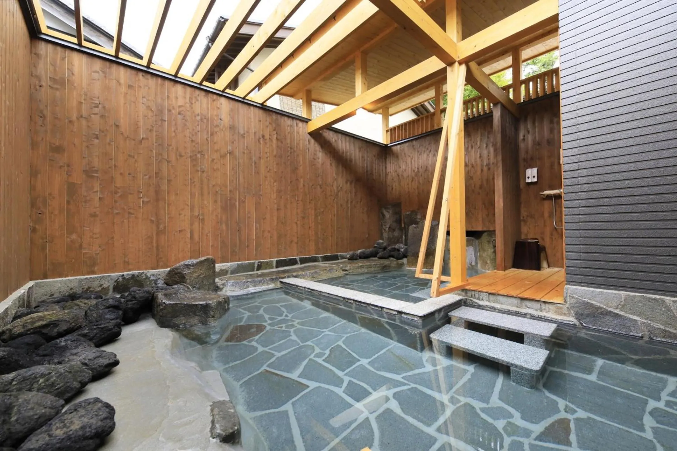 湯宿みゆきYuyado Miyuki