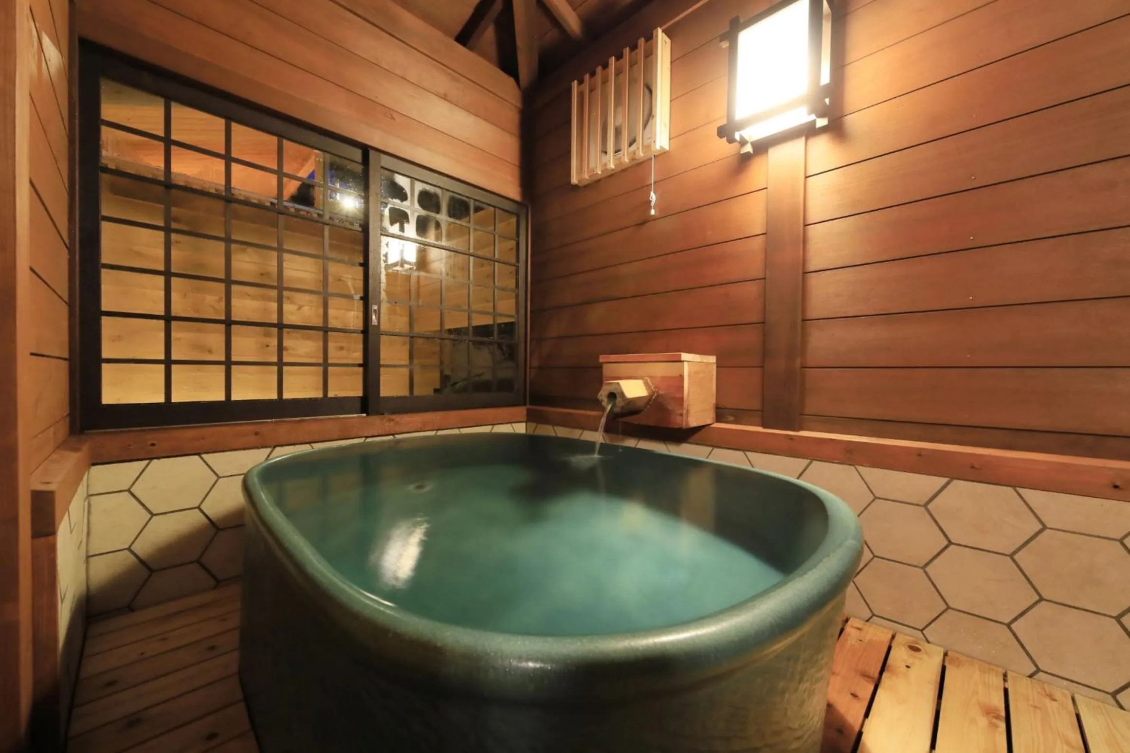 湯宿みゆきYuyado Miyuki