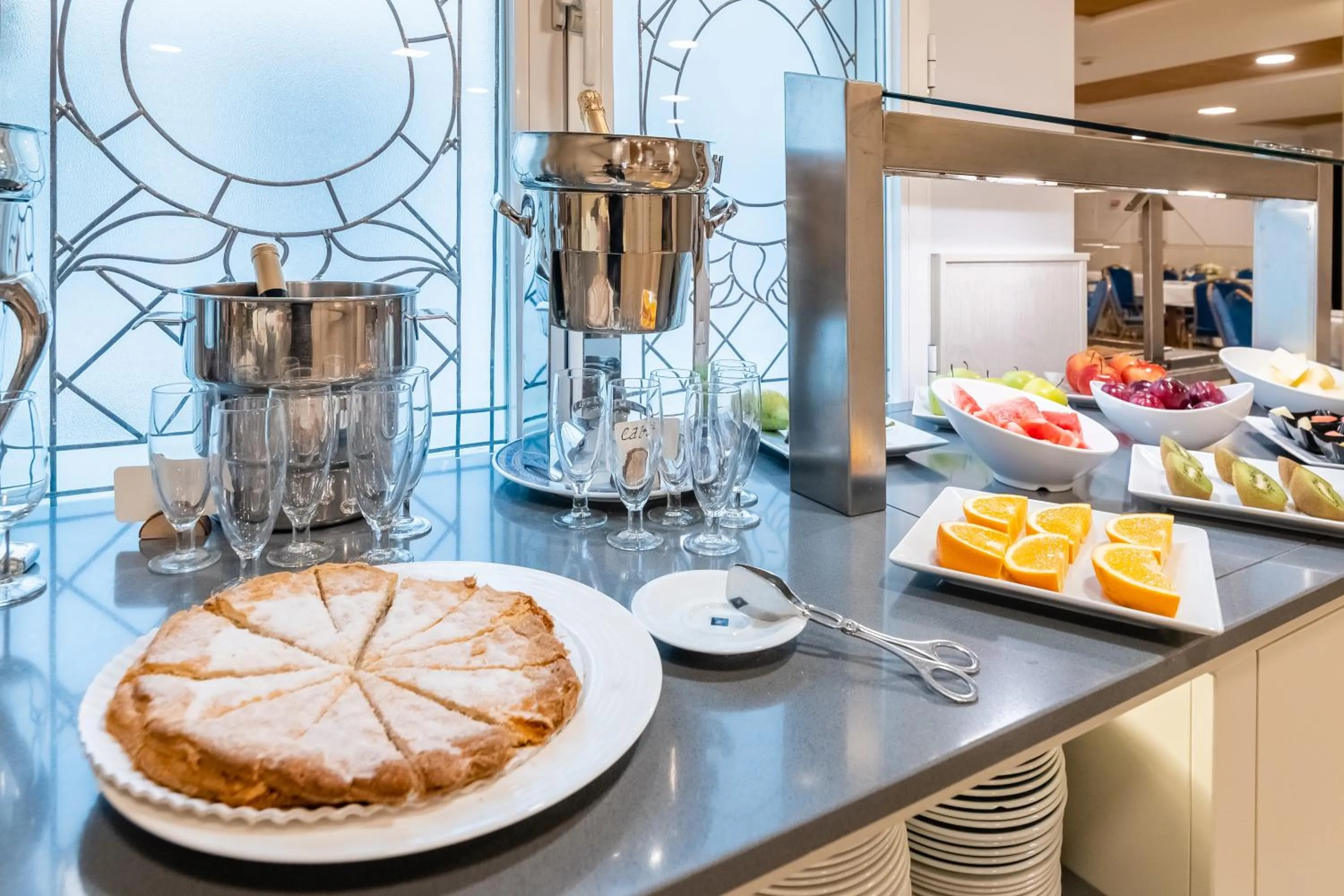 Buffet breakfast in Hotel Selu