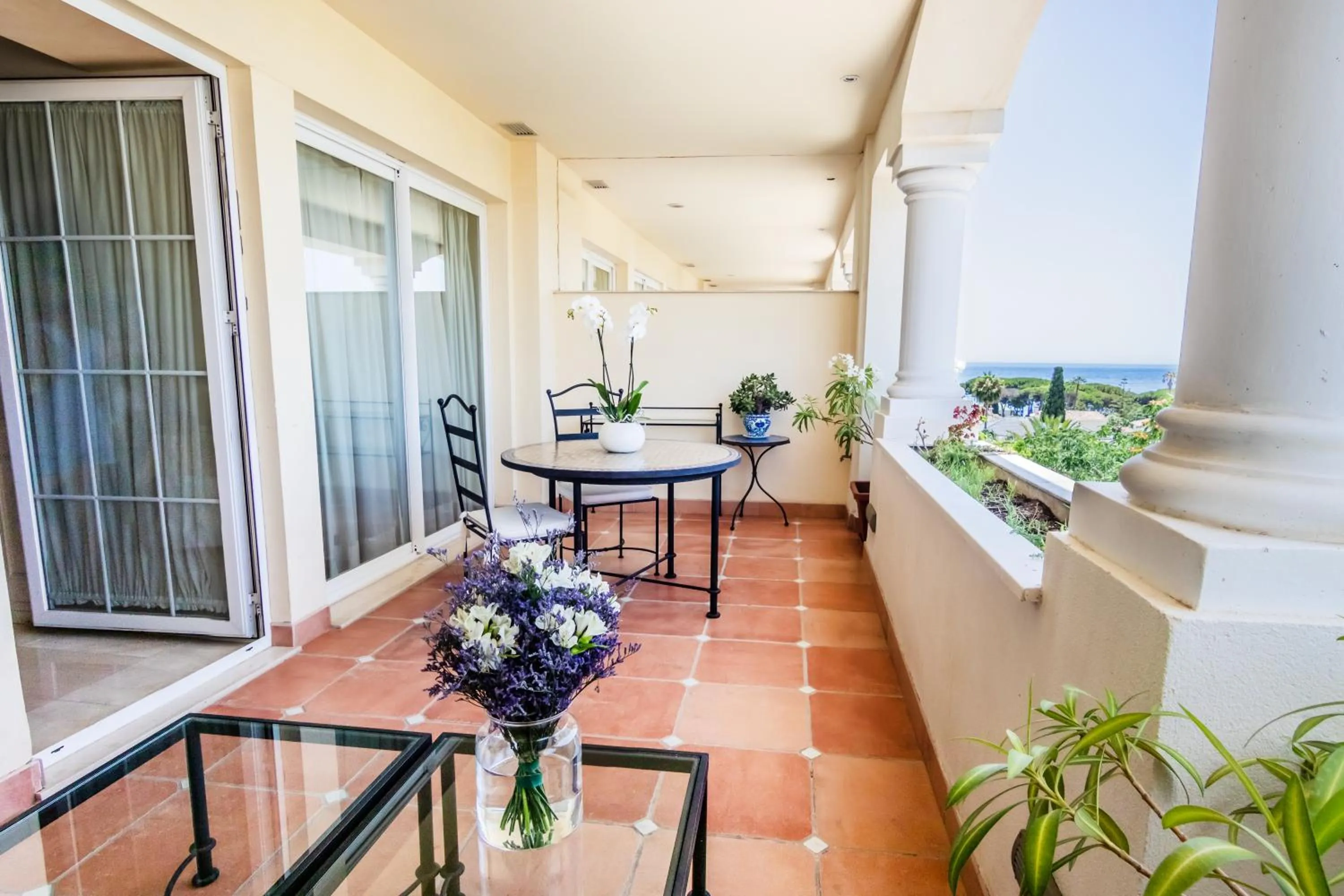 Balcony/Terrace in Guadalpin Suites
