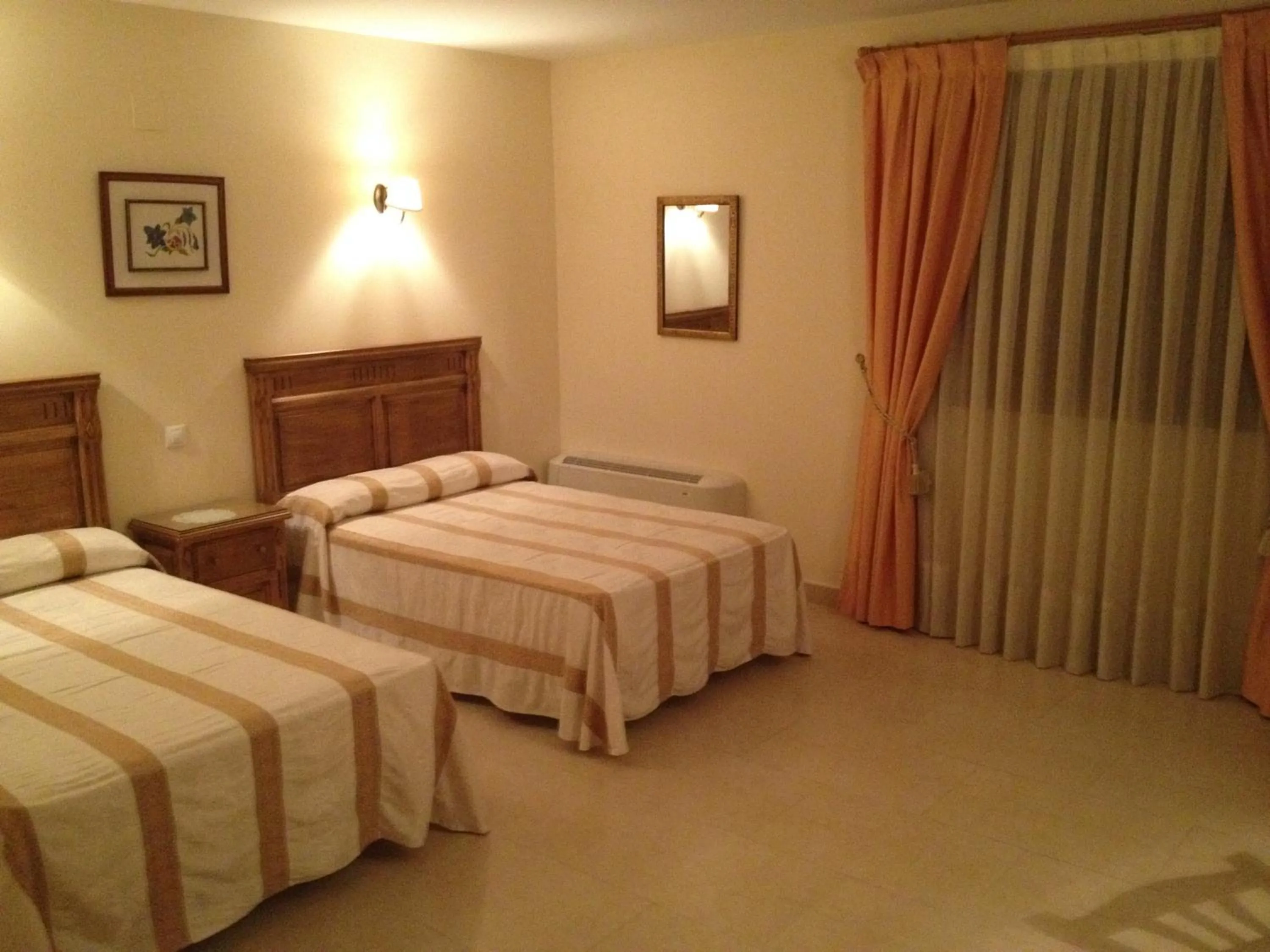 Photo of the whole room, Bed in Hotel Las Fuentes