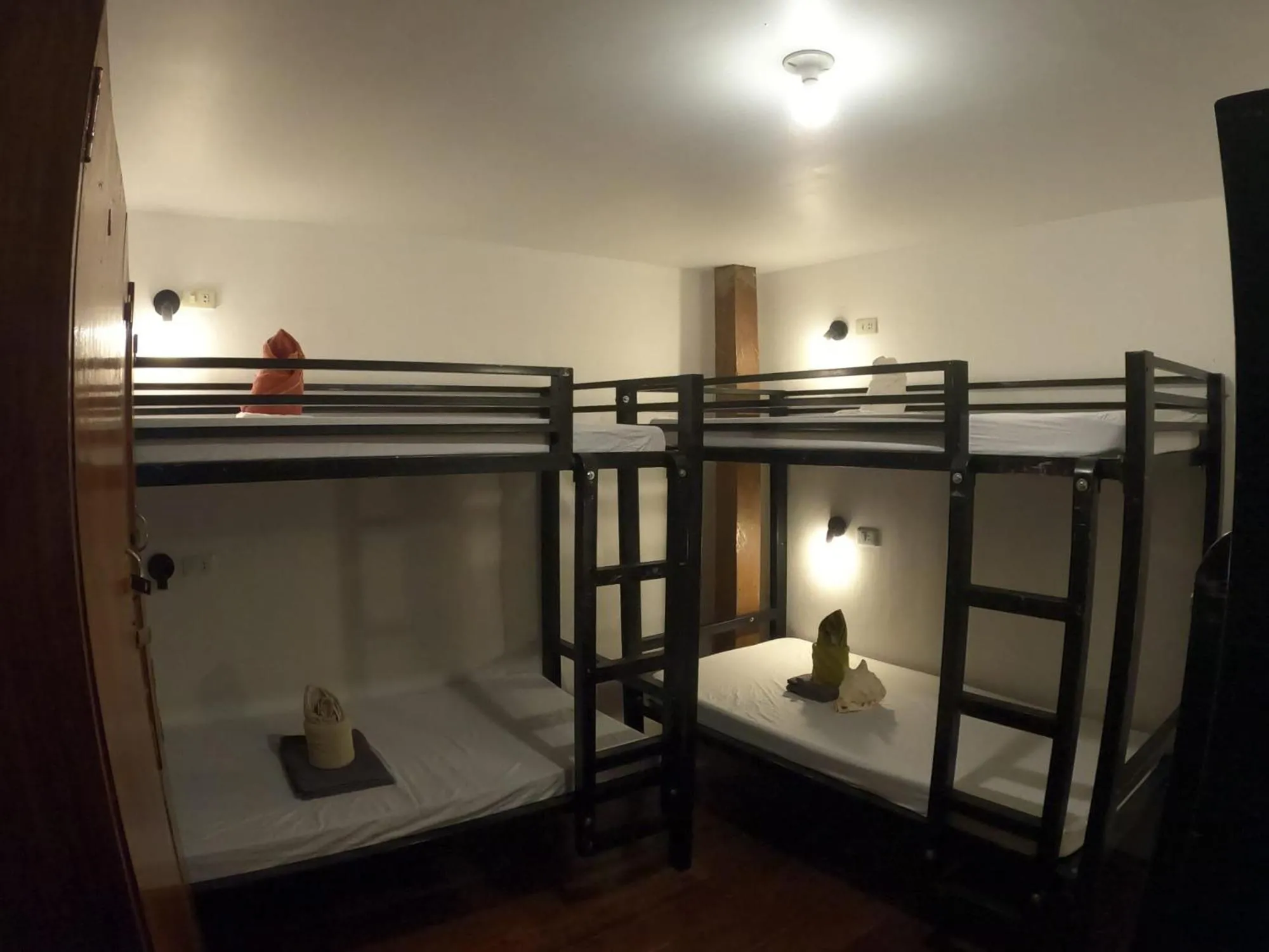bunk bed, Bed in Bangka Hostels