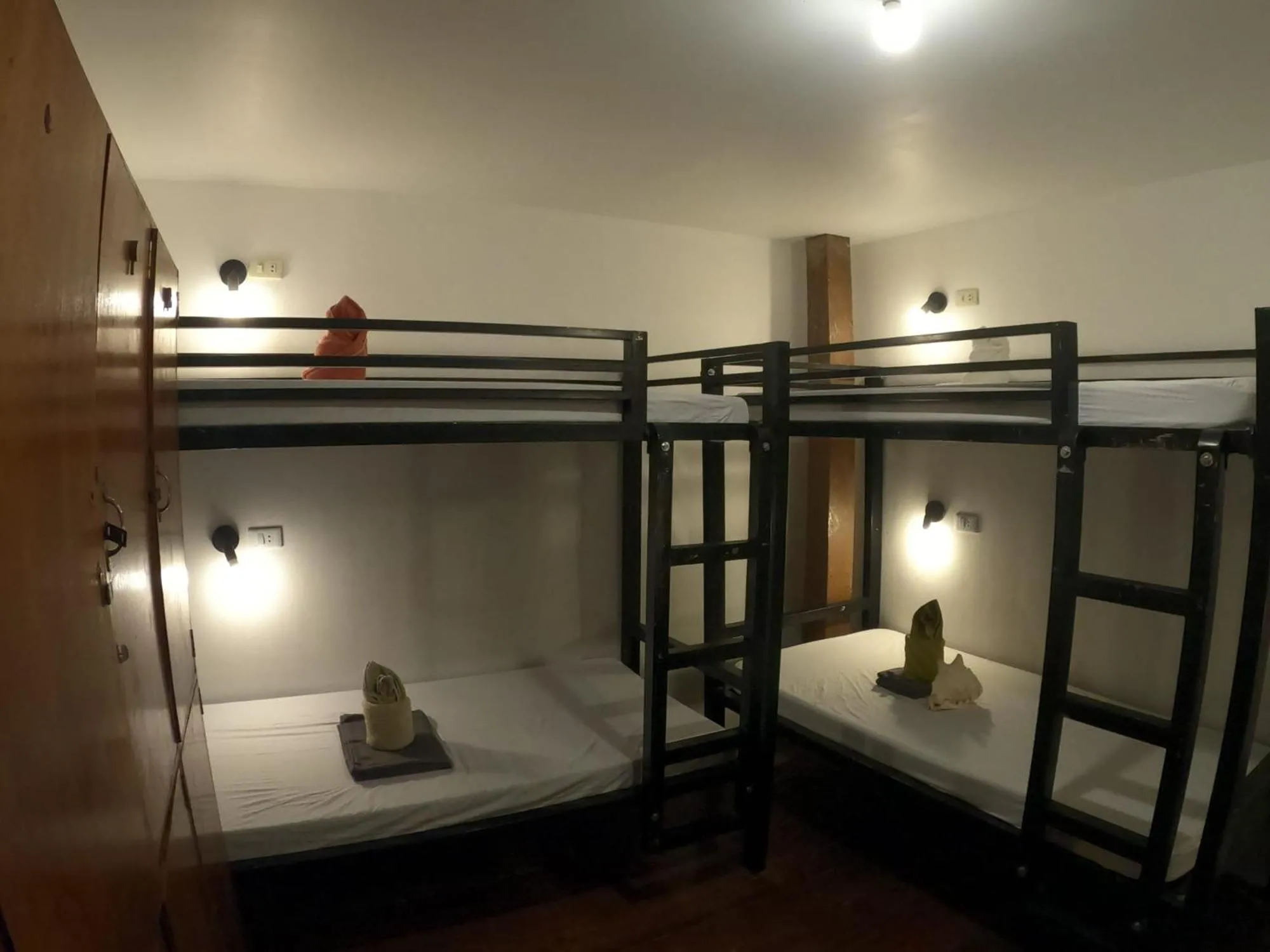 bunk bed, Bed in Bangka Hostels