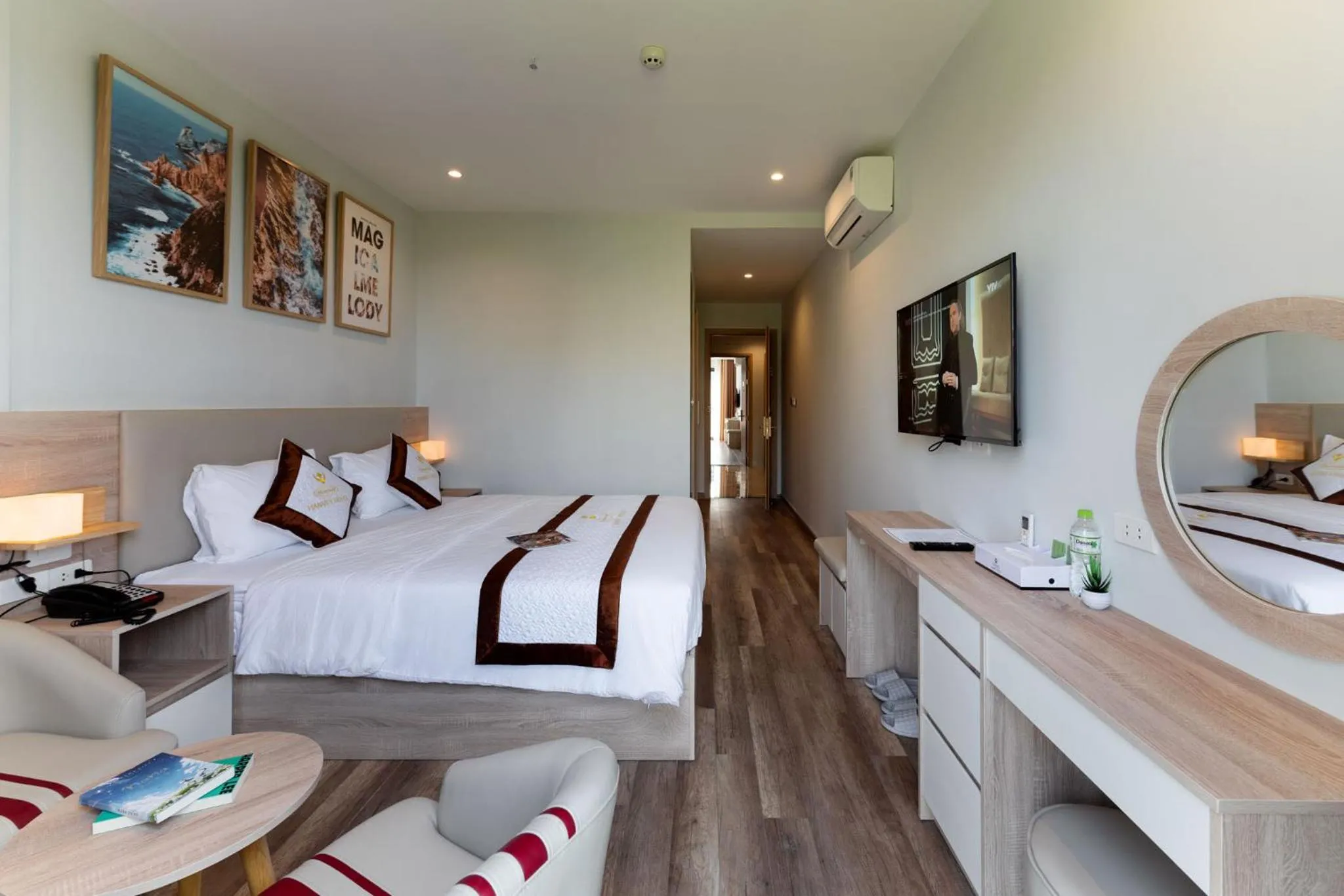 Photo of the whole room, Bed in Hanvet Hotel Phu Quoc