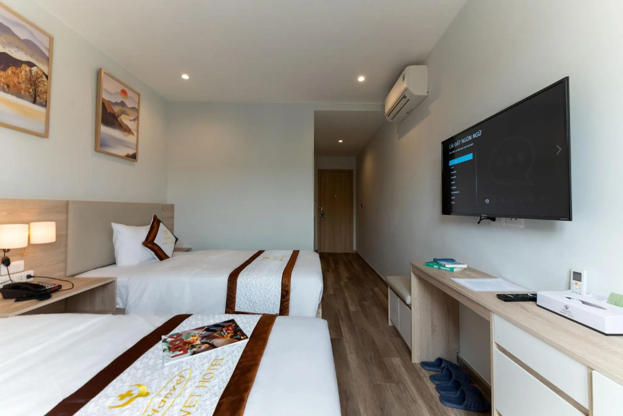 TV and multimedia, Bed in Hanvet Hotel Phu Quoc