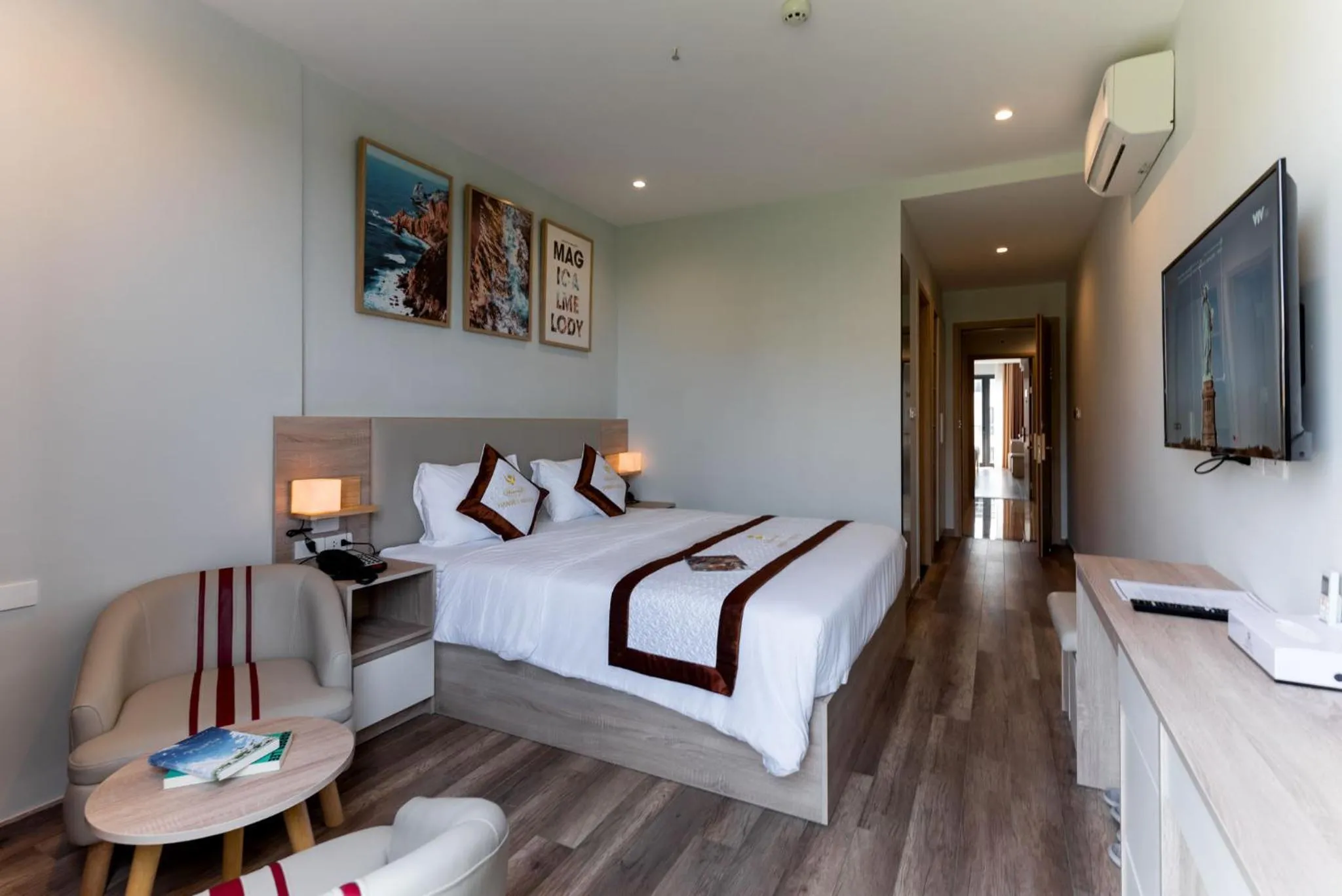 Photo of the whole room, Bed in Hanvet Hotel Phu Quoc