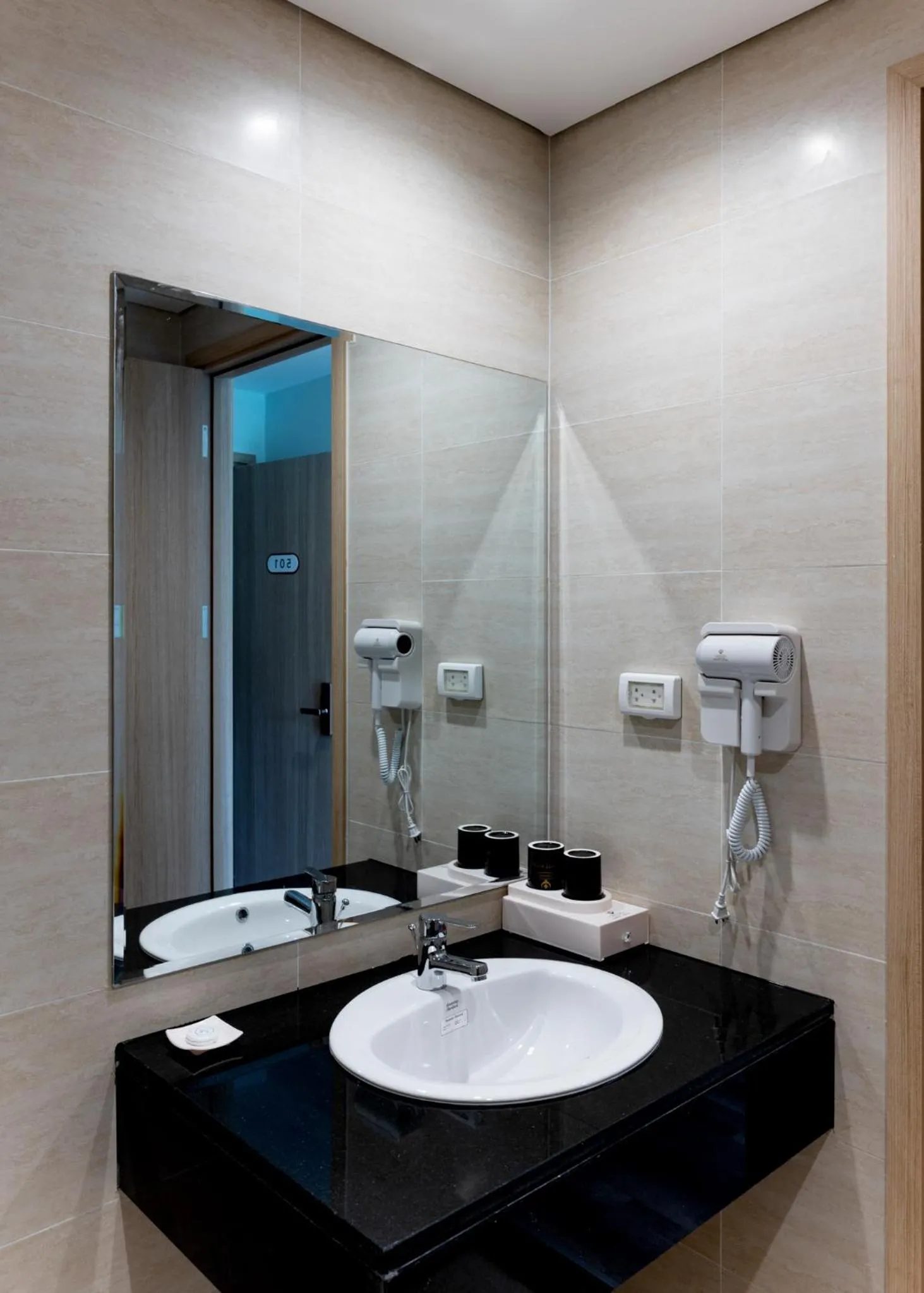 Bathroom in Hanvet Hotel Phu Quoc